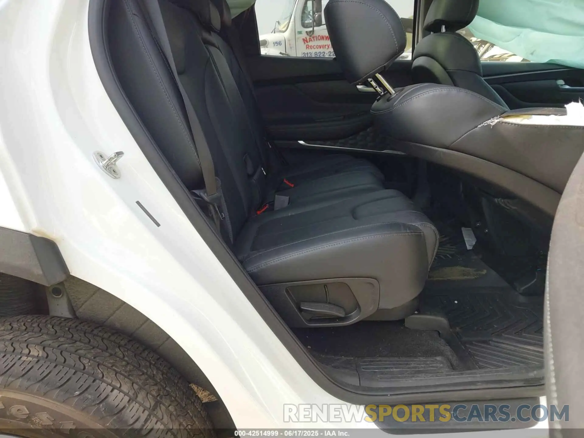 8 fotografías del automóvil dañado 5NMS3DAJ0PH524080 HYUNDAI SANTA FE 2023