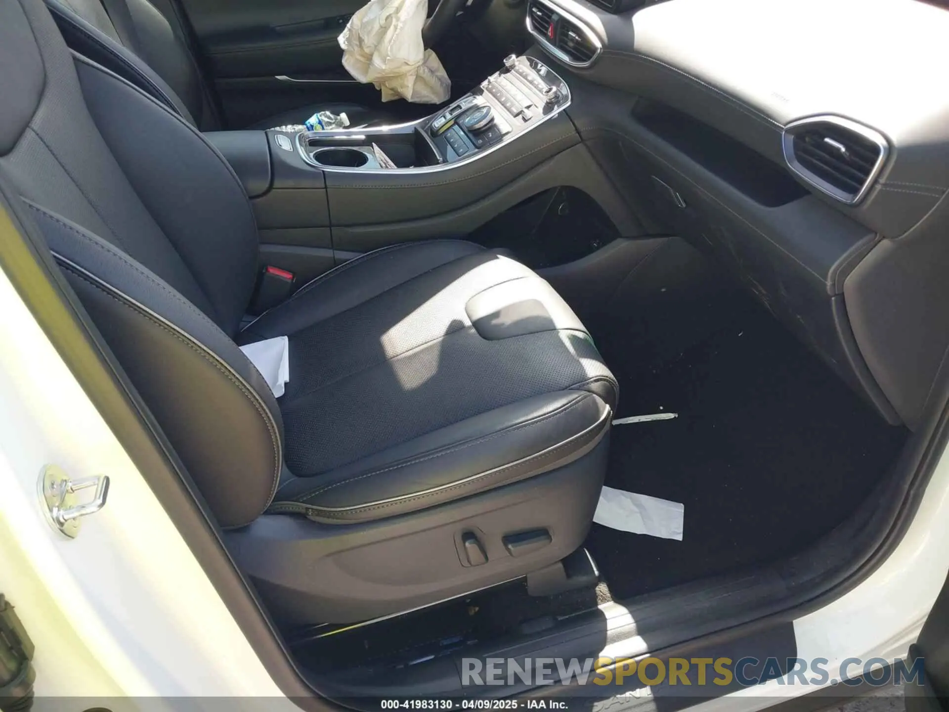5 fotografías del automóvil dañado 5NMS4DAL7PH654565 HYUNDAI SANTA FE 2023
