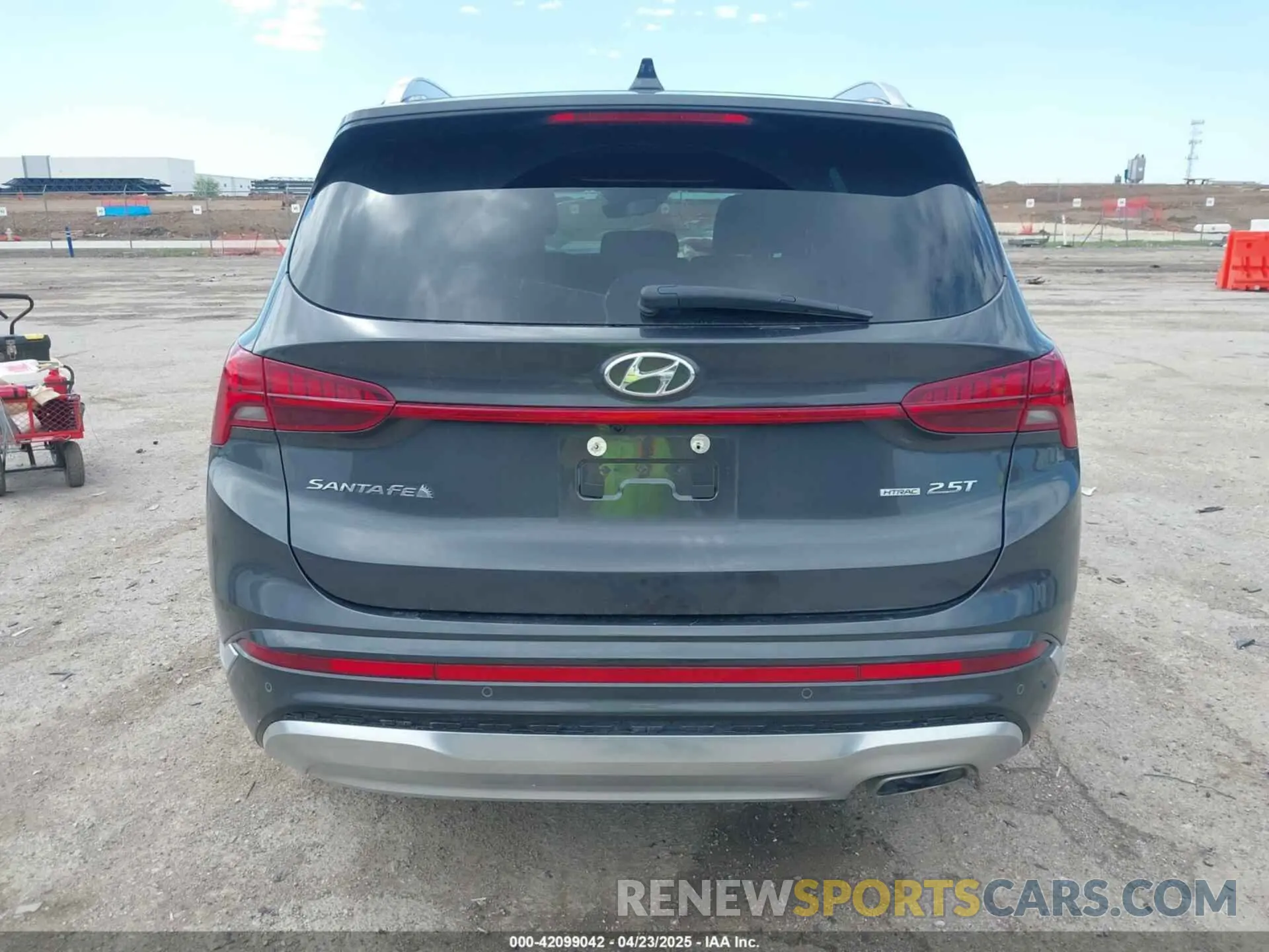 17 fotografías del automóvil dañado 5NMS5DAL1PH492249 HYUNDAI SANTA FE 2023