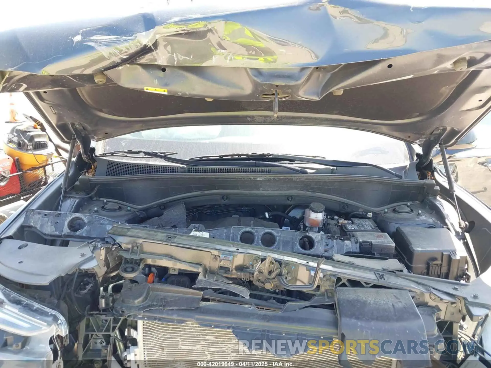 10 fotografías del automóvil dañado 5NMS64AJ2PH561722 HYUNDAI SANTA FE 2023