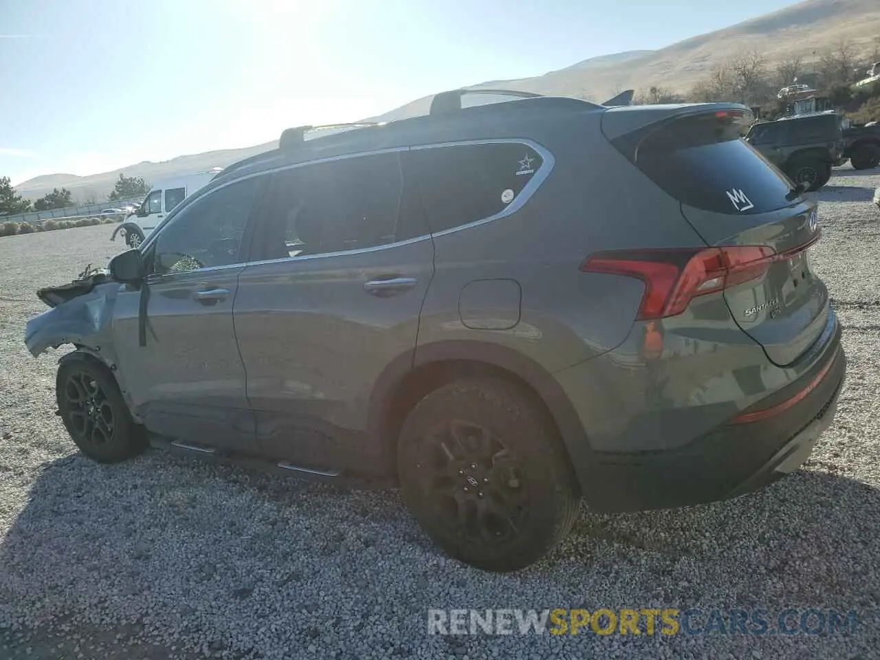 2 fotografías del automóvil dañado 5NMS64AJ5PH490774 HYUNDAI SANTA FE 2023