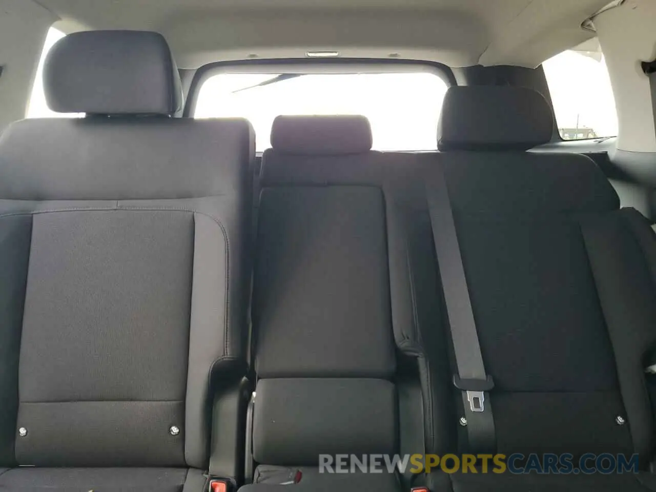 10 fotografías del automóvil dañado 5NMP1DGLXRH008641 HYUNDAI SANTA FE 2024