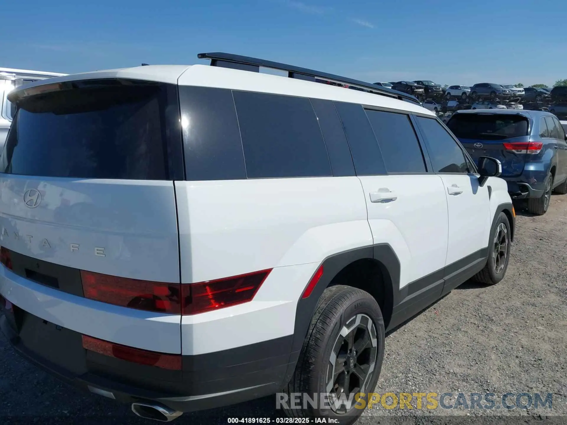 4 fotografías del automóvil dañado 5NMP24GL4RH010754 HYUNDAI SANTA FE 2024