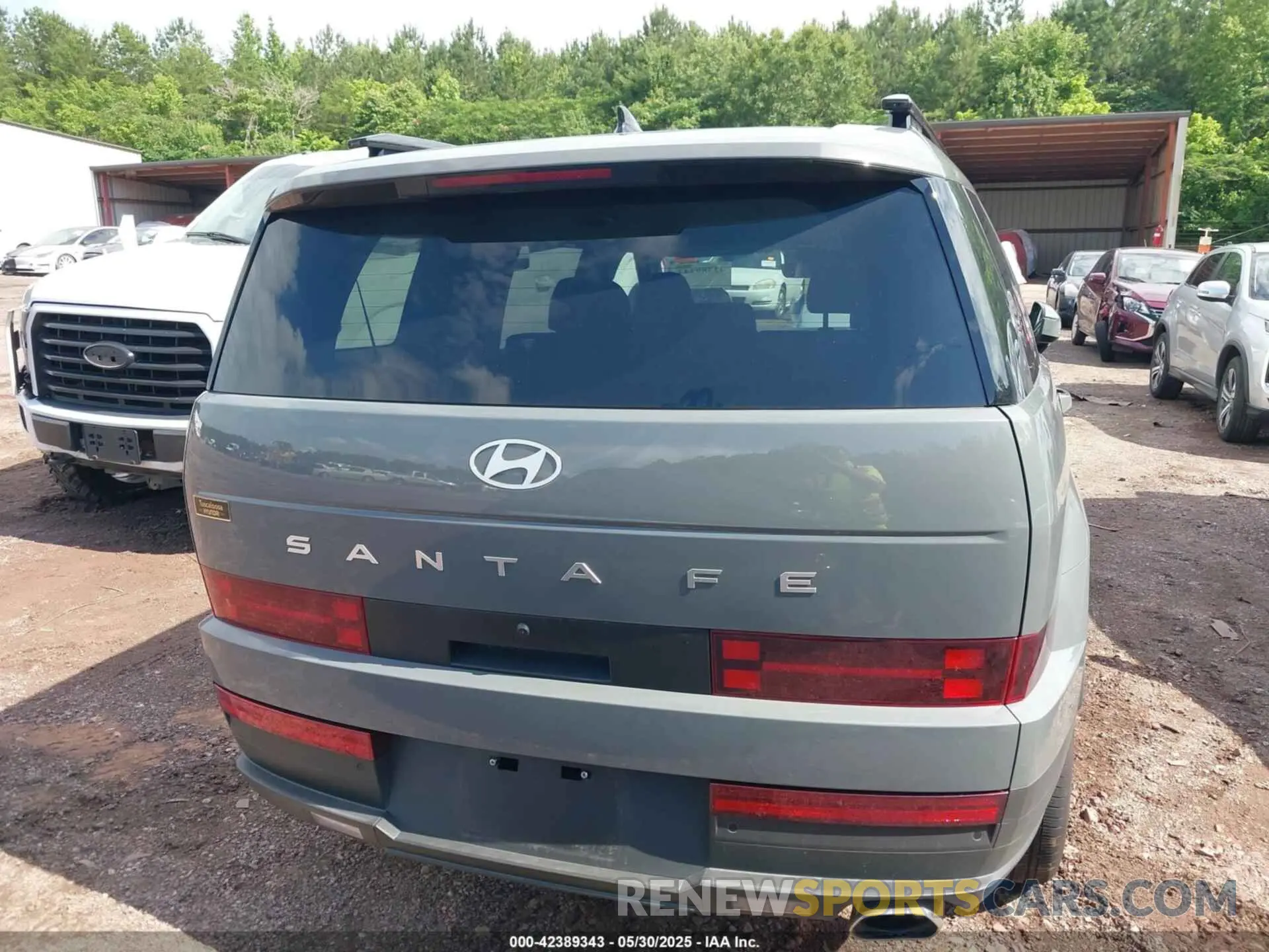 16 fotografías del automóvil dañado 5NMP24GLXRH062812 HYUNDAI SANTA FE 2024