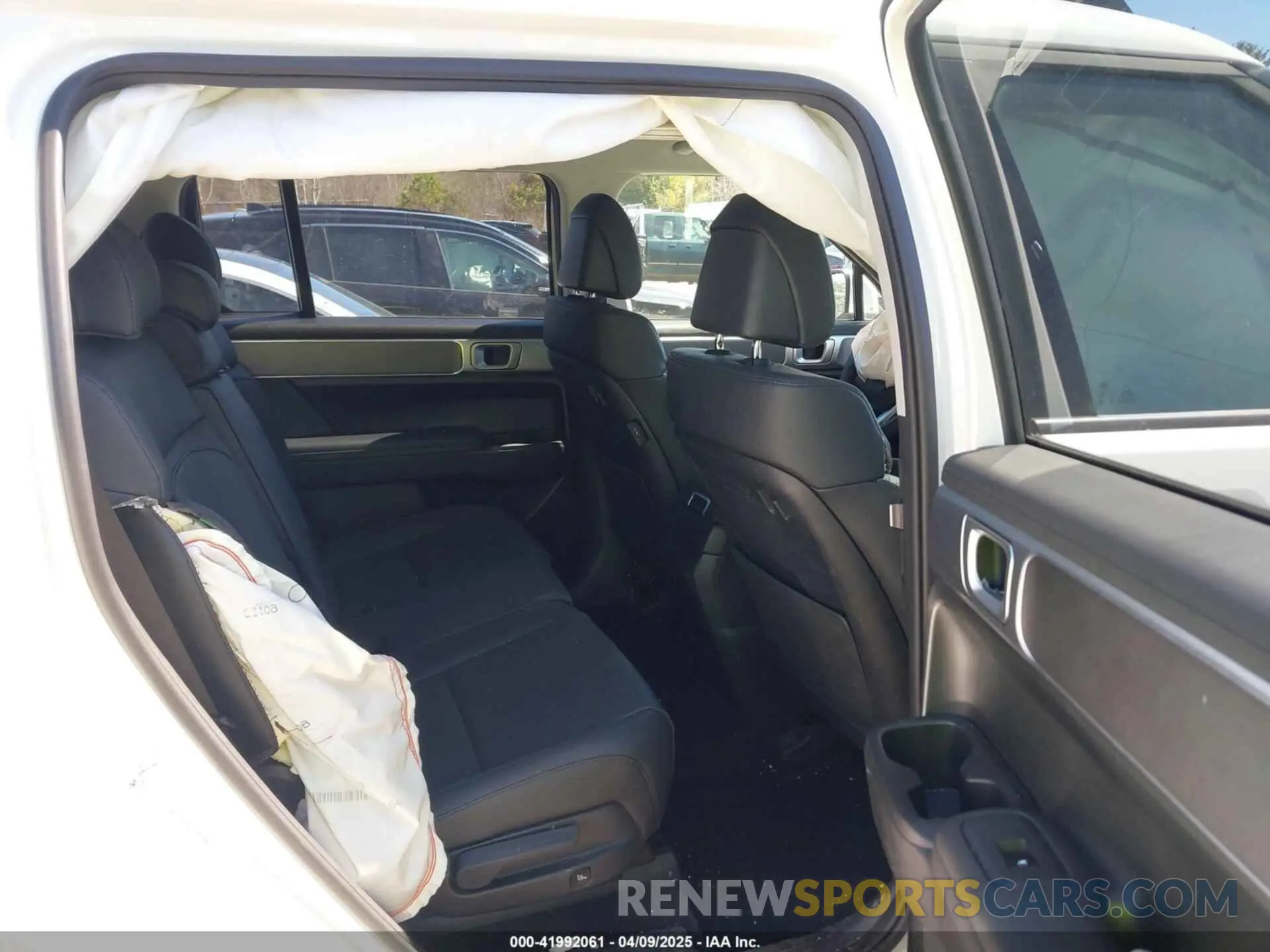 8 fotografías del automóvil dañado 5NMP2DGL2RH002278 HYUNDAI SANTA FE 2024