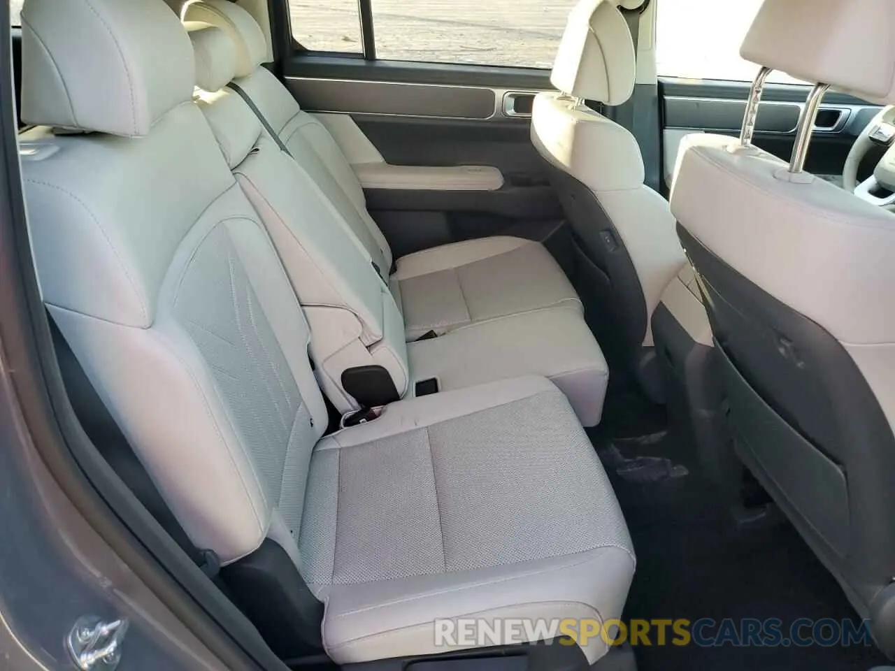 11 fotografías del automóvil dañado 5NMP2DGL3RH015850 HYUNDAI SANTA FE 2024