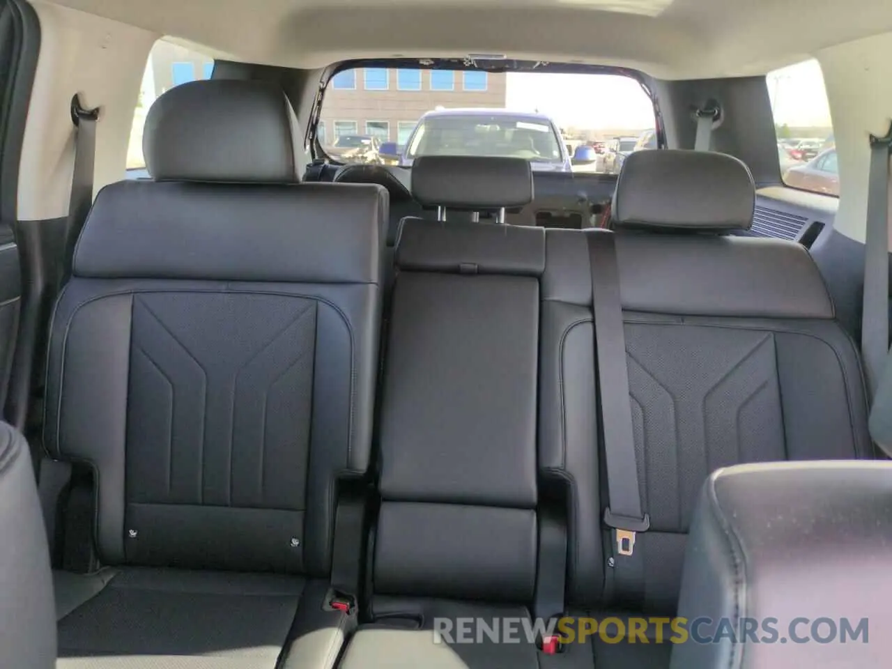 10 fotografías del automóvil dañado 5NMP2DGL7RH008979 HYUNDAI SANTA FE 2024