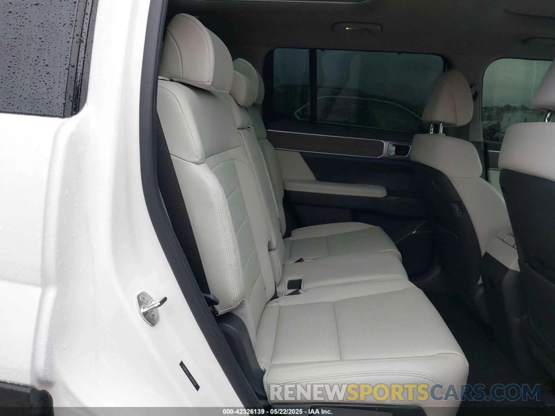 8 fotografías del automóvil dañado 5NMP4DGL2RH001139 HYUNDAI SANTA FE 2024