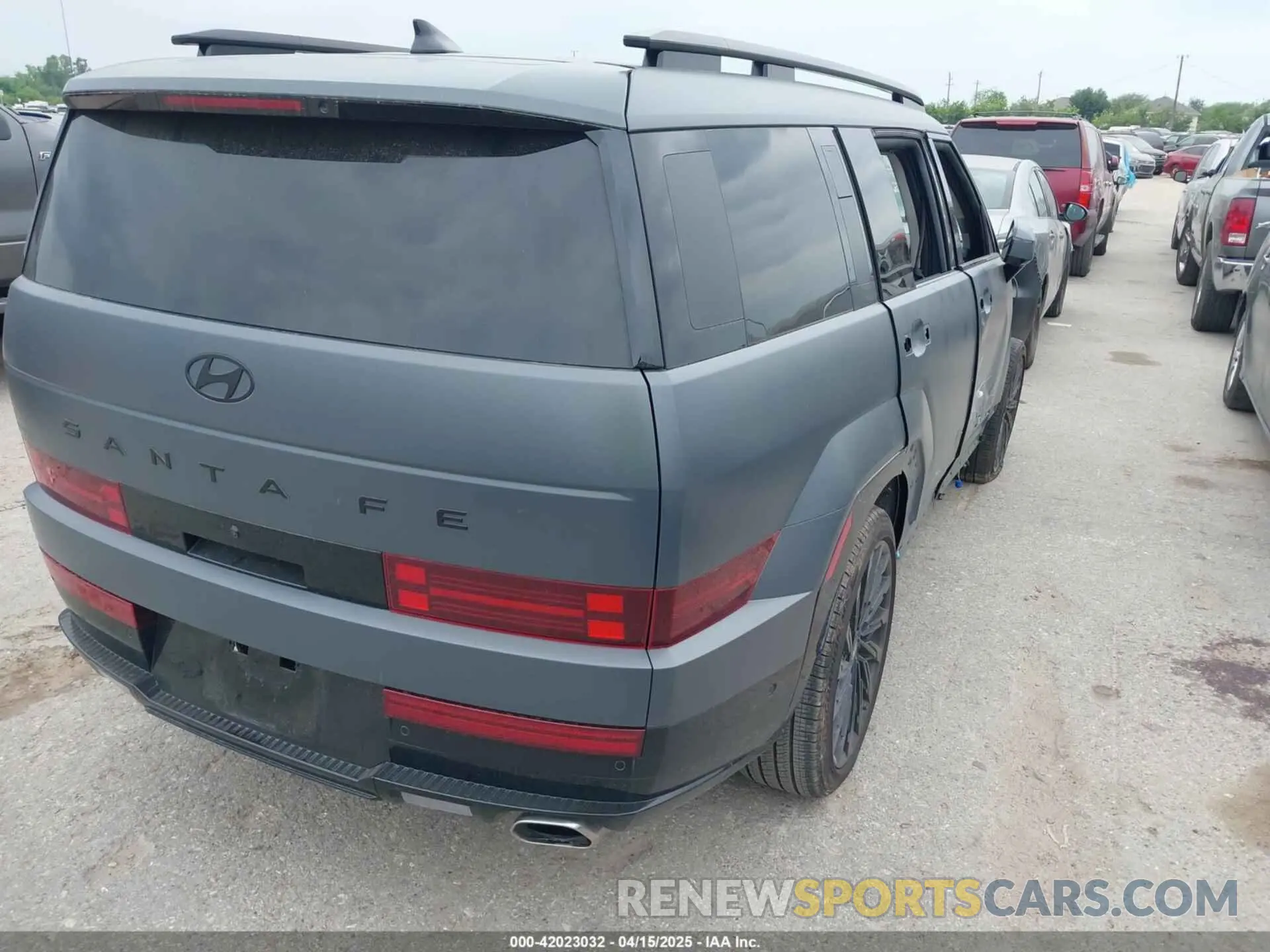 4 fotografías del automóvil dañado 5NMP54GL0RH058551 HYUNDAI SANTA FE 2024