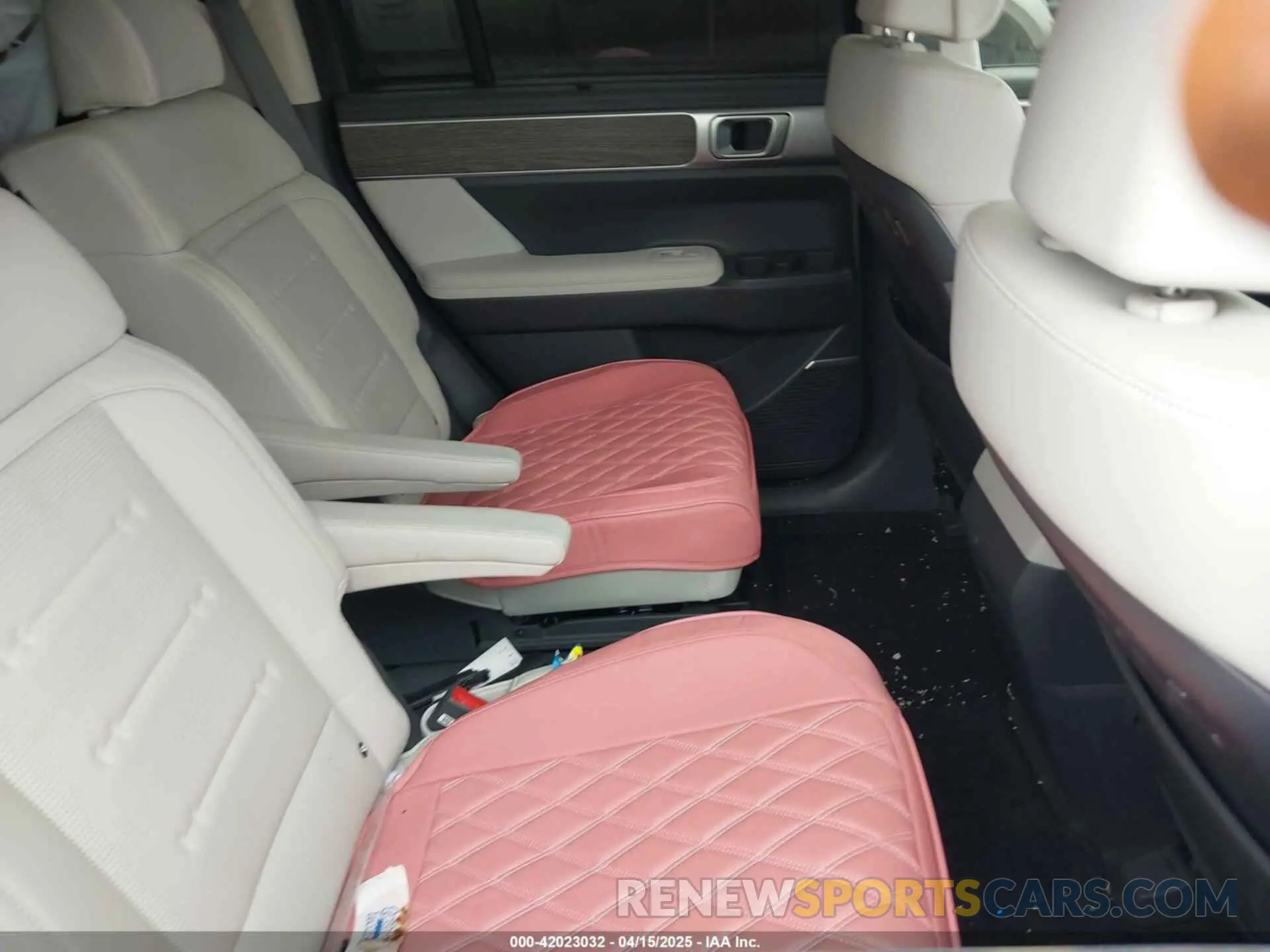 8 fotografías del automóvil dañado 5NMP54GL0RH058551 HYUNDAI SANTA FE 2024