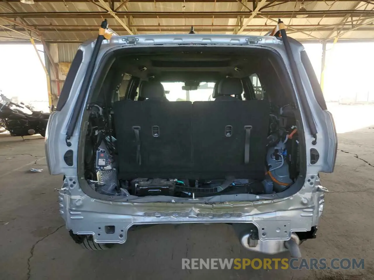 6 fotografías del automóvil dañado 5NMP5DG10RH009431 HYUNDAI SANTA FE 2024