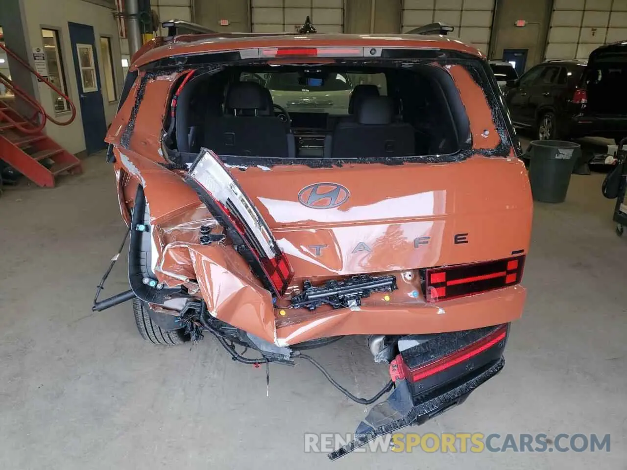 6 fotografías del automóvil dañado 5NMP5DGL5RH062823 HYUNDAI SANTA FE 2024