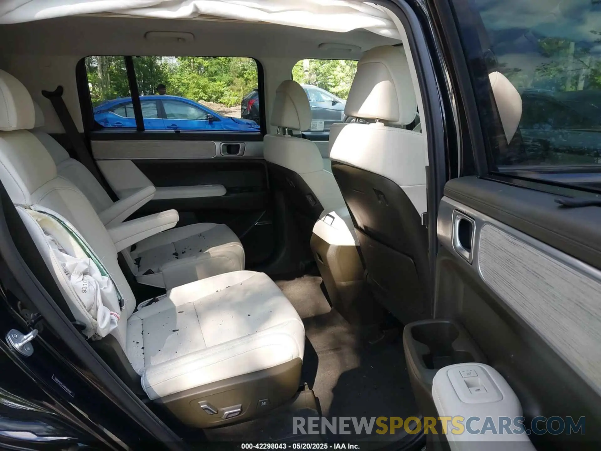 8 fotografías del automóvil dañado 5NMP5DGL8RH030609 HYUNDAI SANTA FE 2024