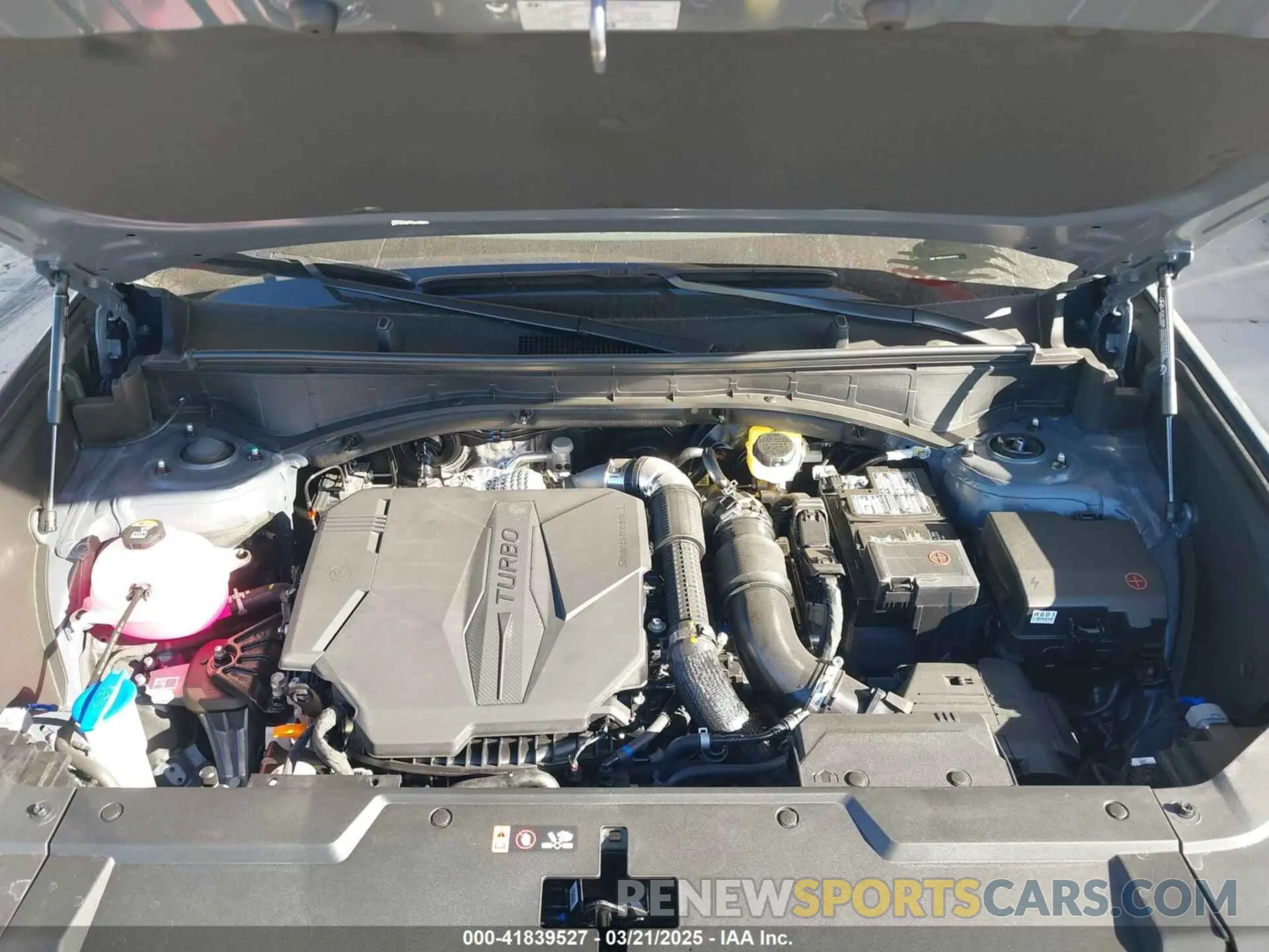 10 fotografías del automóvil dañado 5NMP24GL6SH121425 HYUNDAI SANTA FE 2025