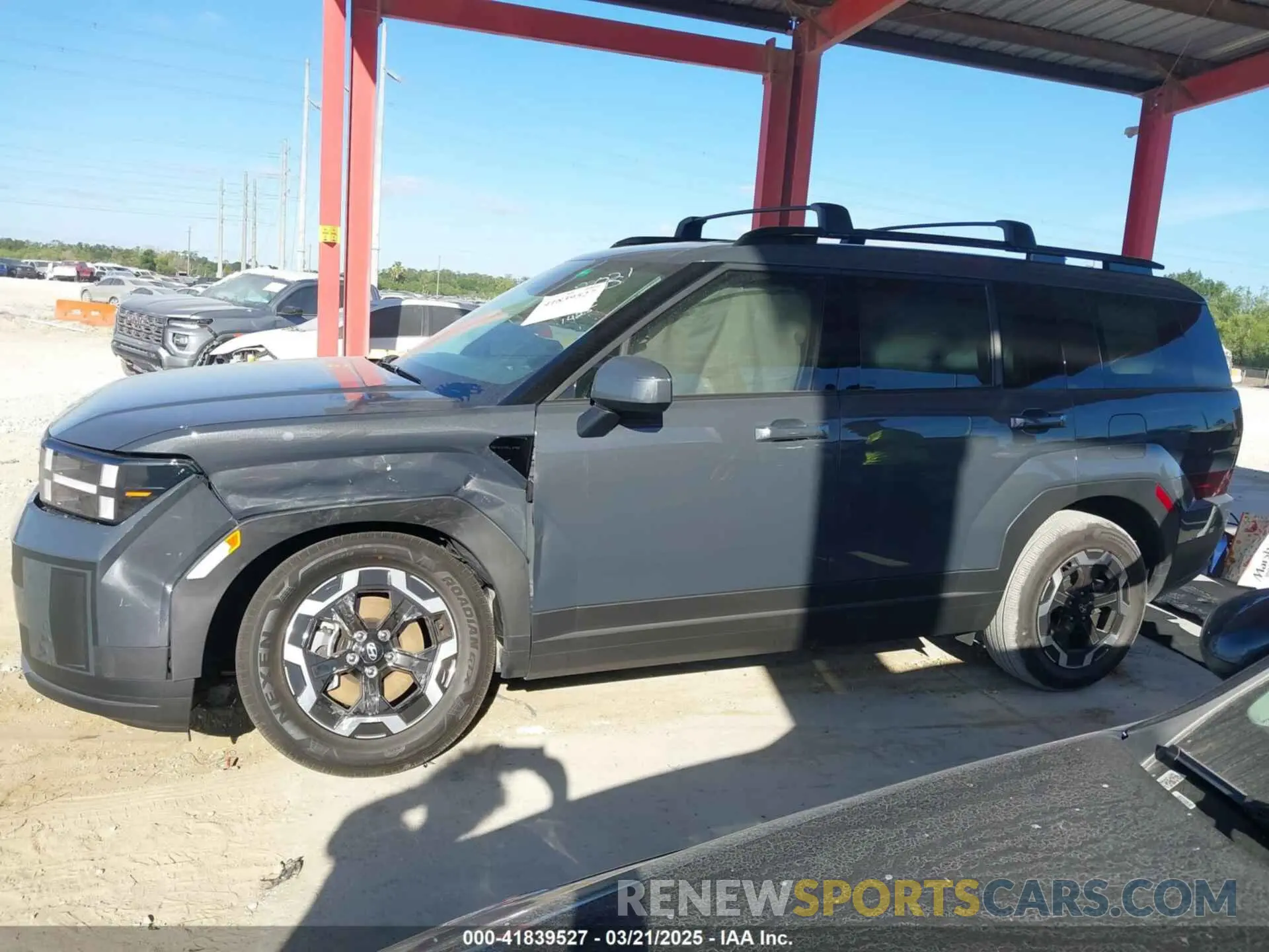 14 fotografías del automóvil dañado 5NMP24GL6SH121425 HYUNDAI SANTA FE 2025
