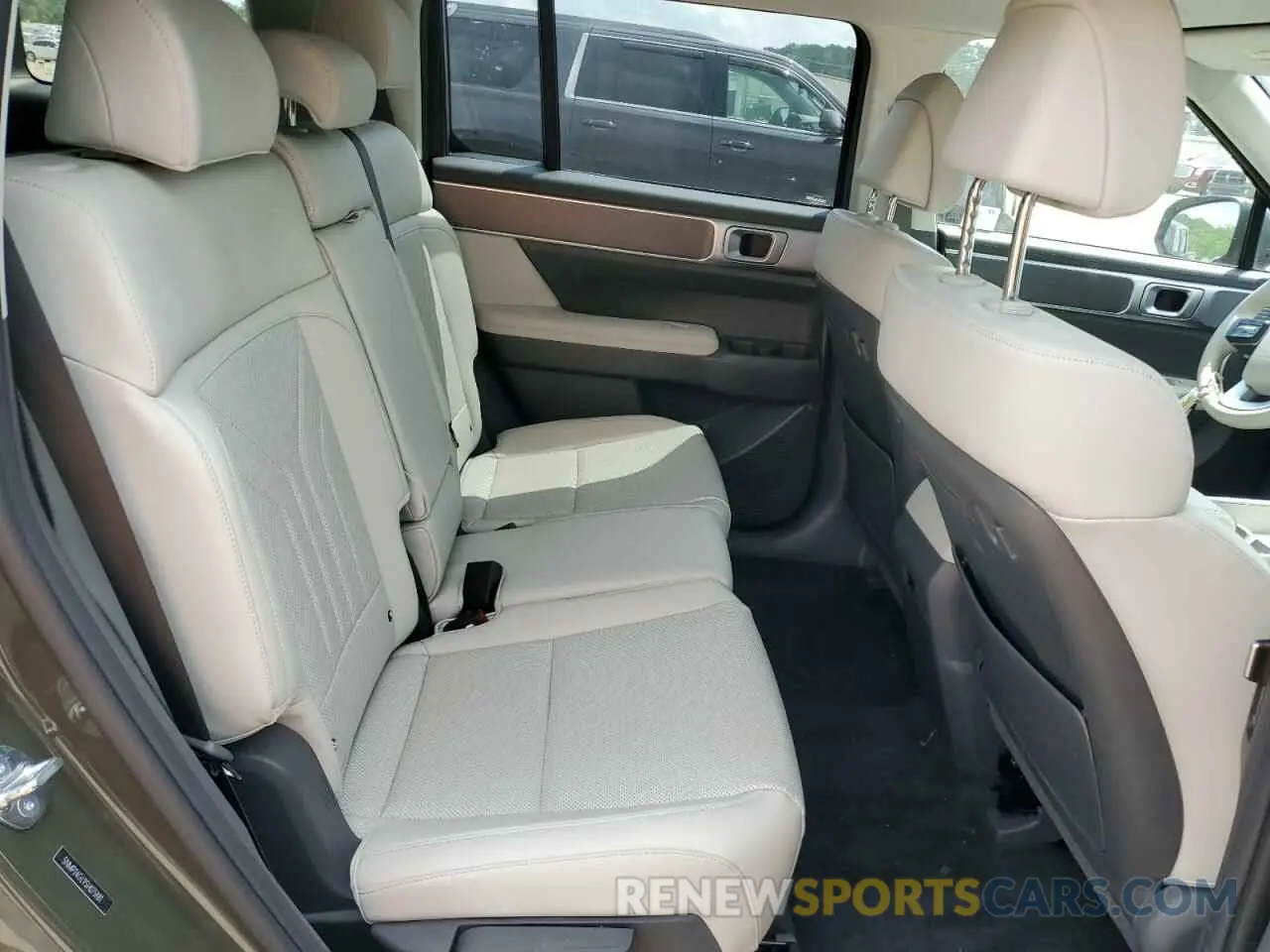 10 fotografías del automóvil dañado 5NMP24GL9SH075881 HYUNDAI SANTA FE 2025