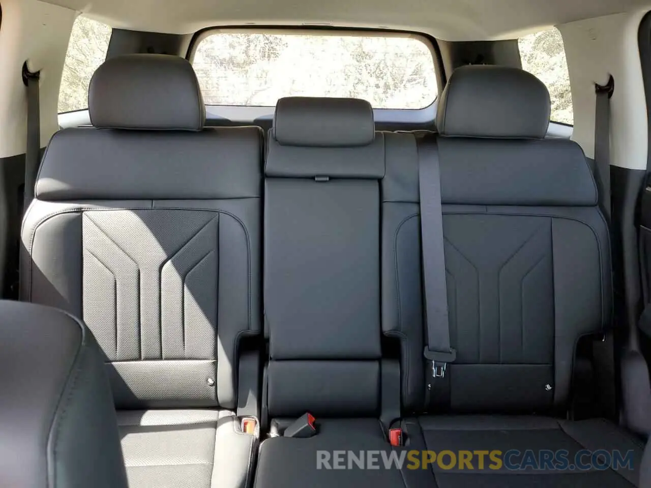 10 fotografías del automóvil dañado 5NMP3DGL3SH074786 HYUNDAI SANTA FE 2025