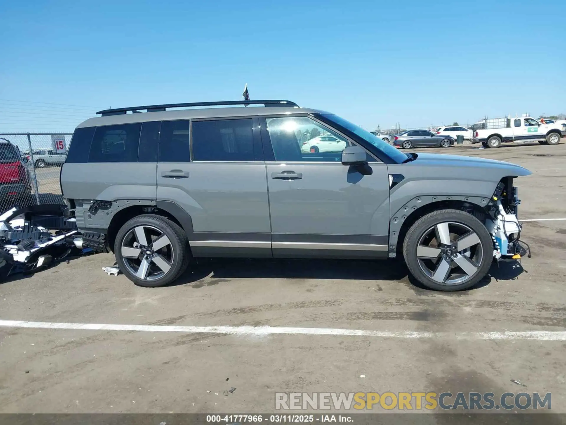 14 fotografías del automóvil dañado 5NMP44GL2SH074467 HYUNDAI SANTA FE 2025