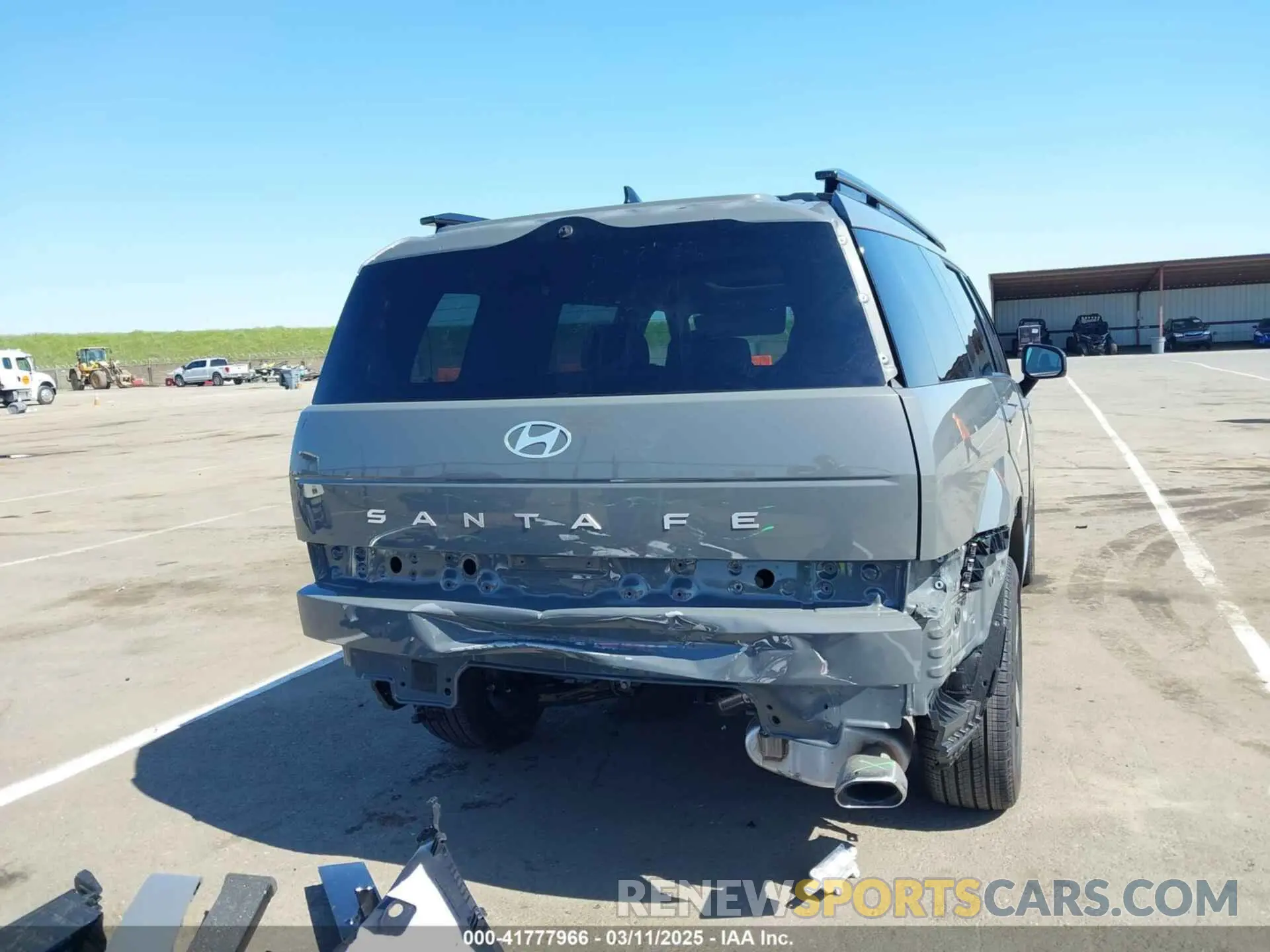 17 fotografías del automóvil dañado 5NMP44GL2SH074467 HYUNDAI SANTA FE 2025