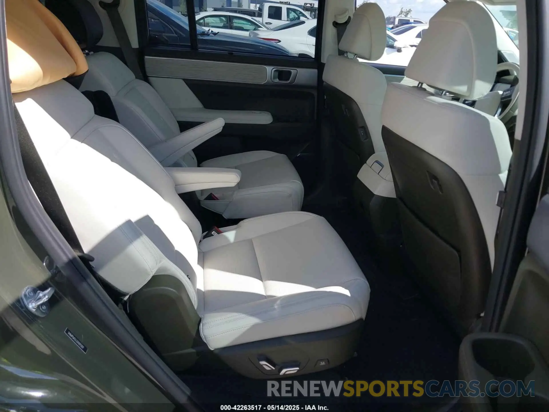 8 fotografías del automóvil dañado 5NMP54GL5SH093107 HYUNDAI SANTA FE 2025