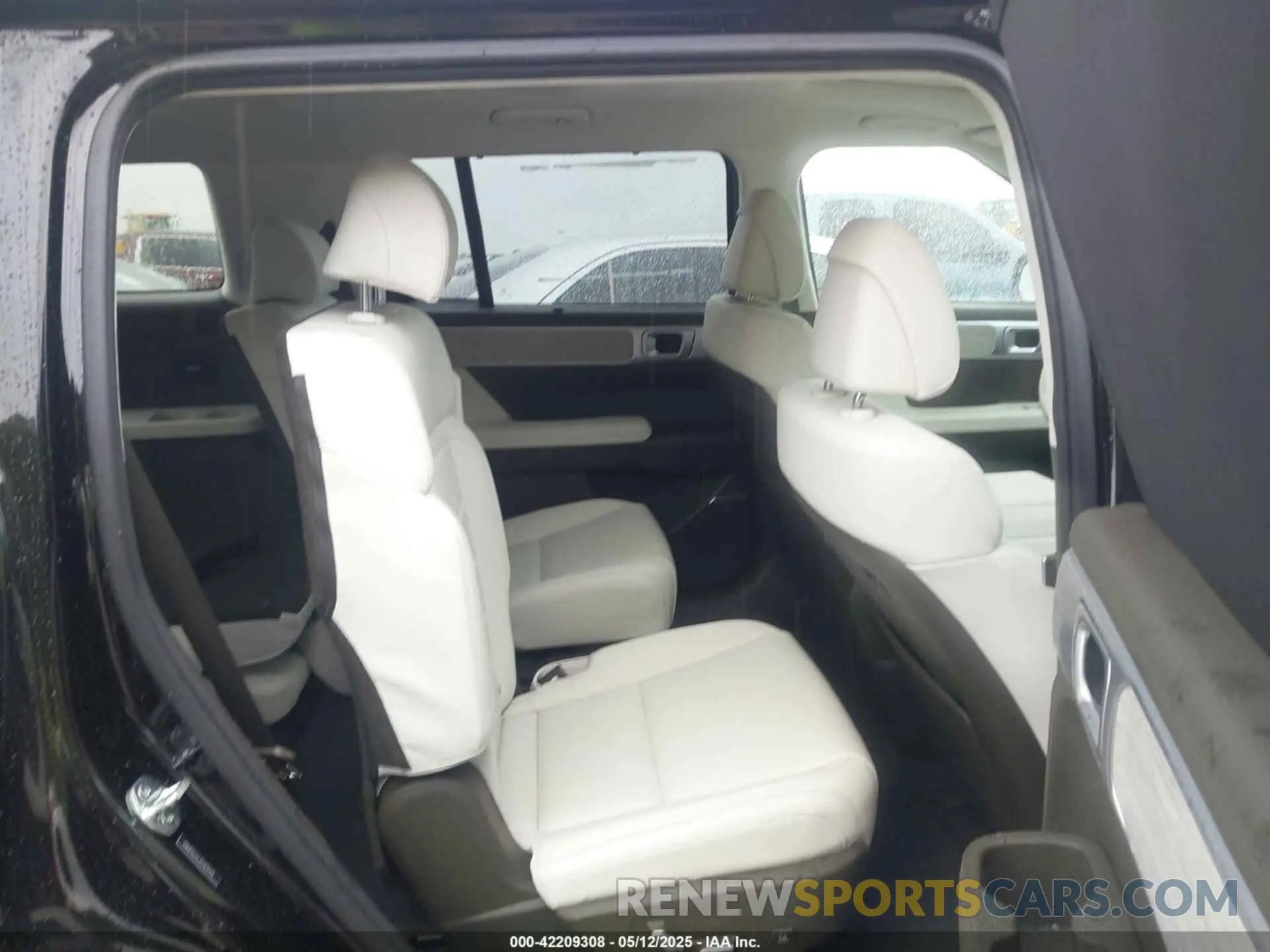 8 fotografías del automóvil dañado 5NMP5DGL3SH079965 HYUNDAI SANTA FE 2025