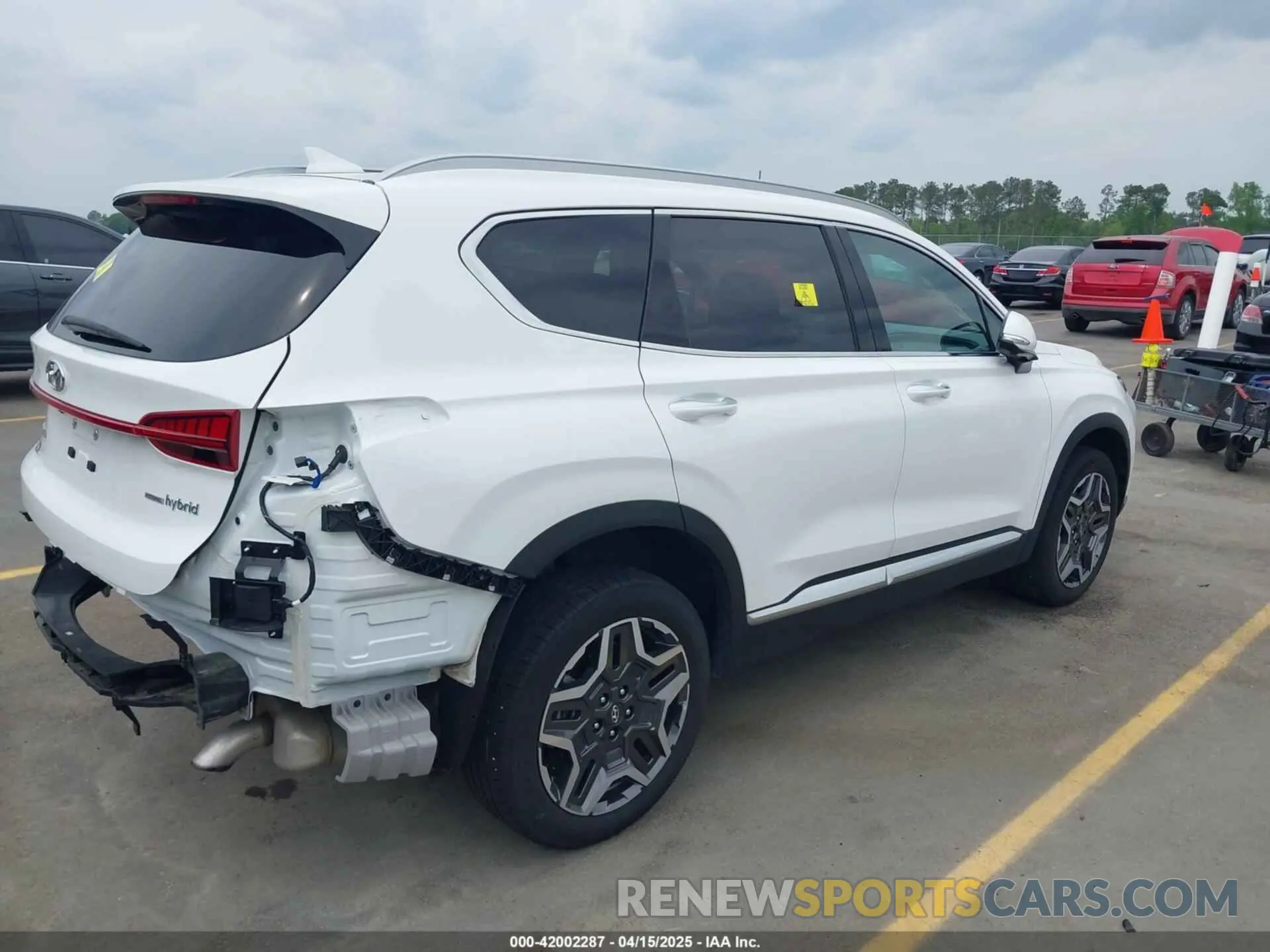 4 fotografías del automóvil dañado 5NMS3DA10PH011895 HYUNDAI SANTA FE HYBRID 2023
