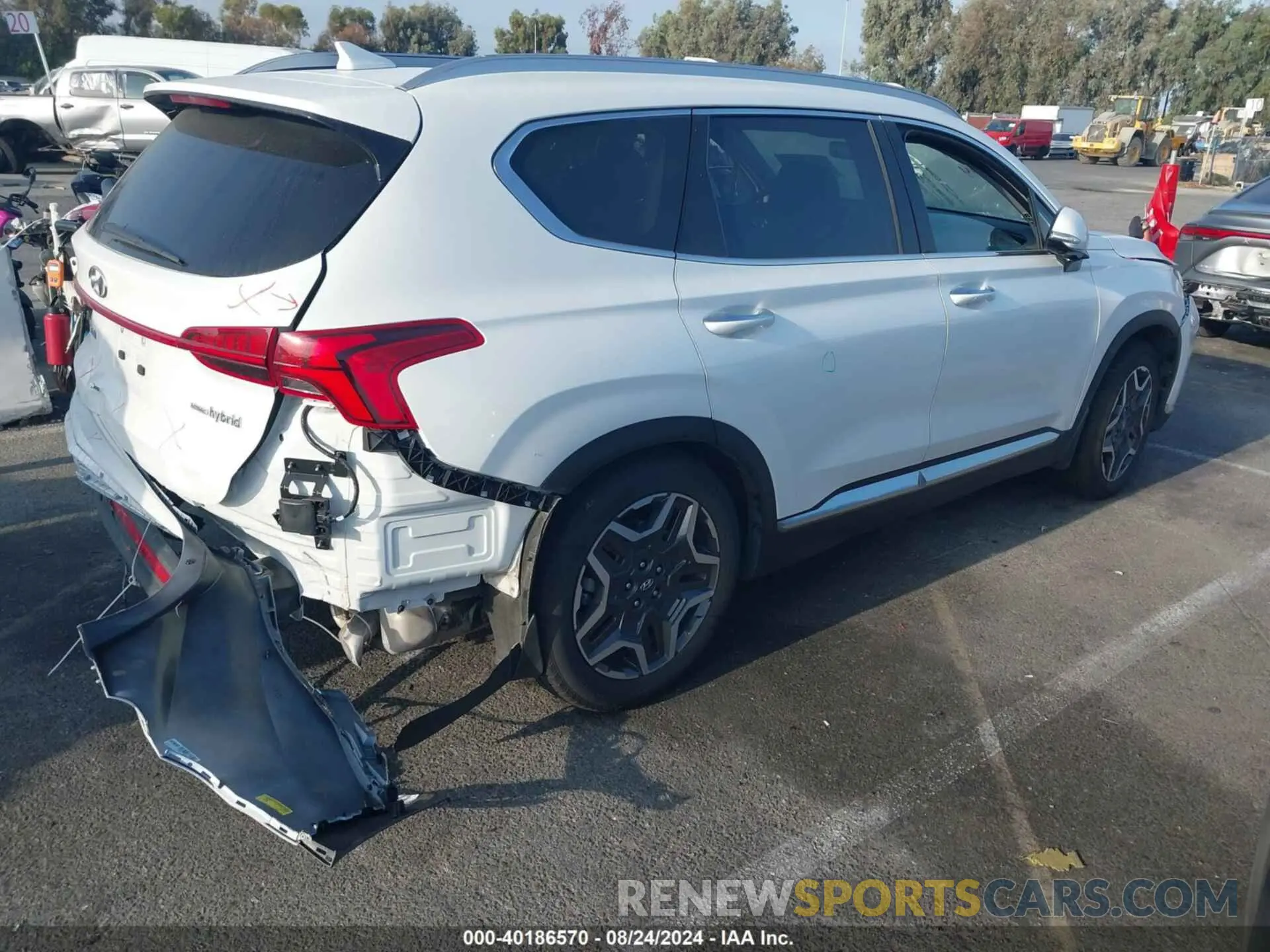 4 fotografías del automóvil dañado 5NMS5DA10PH002995 HYUNDAI SANTA FE HYBRID 2023
