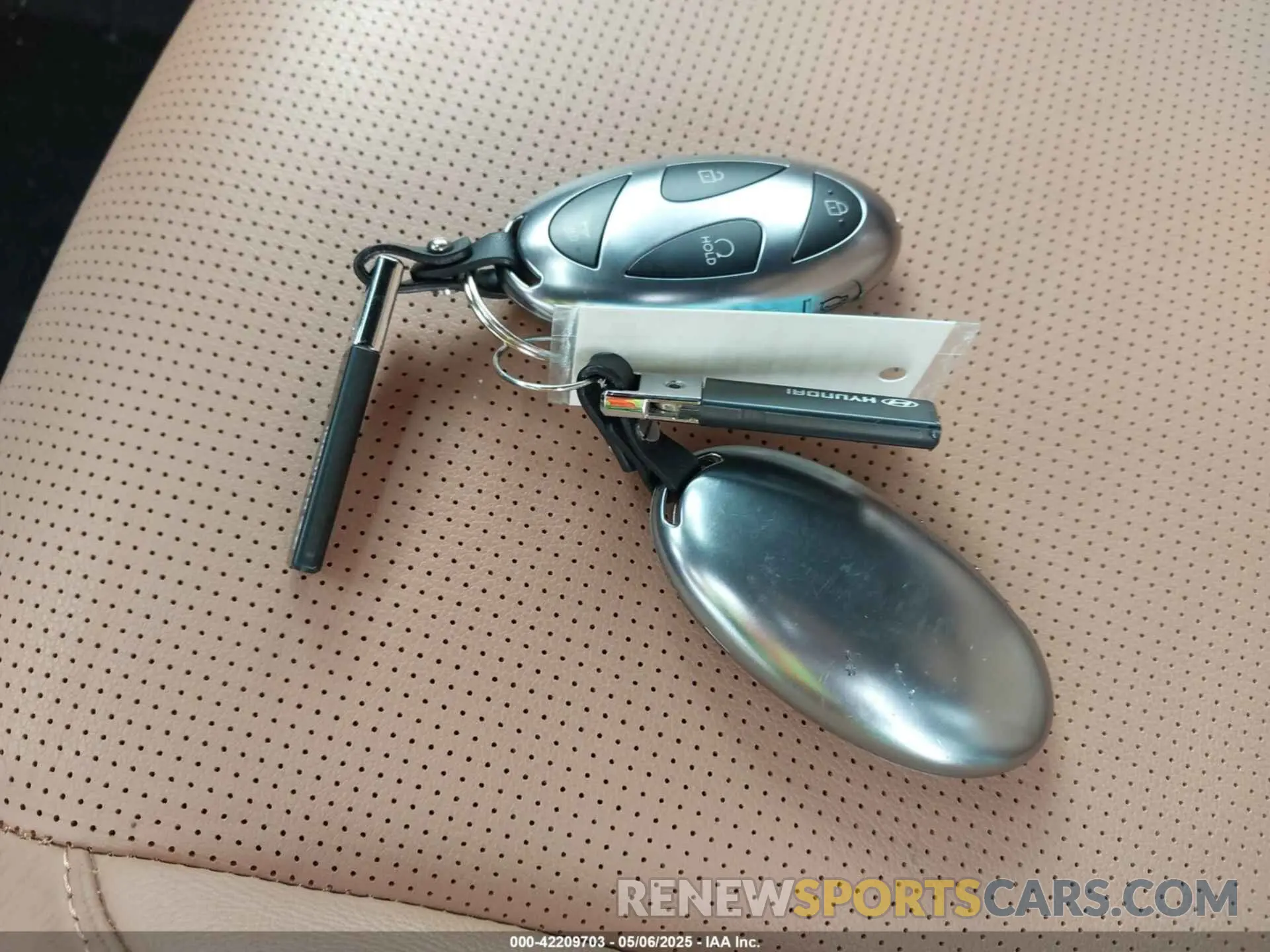 11 fotografías del automóvil dañado 5NMP3DG13RH005220 HYUNDAI SANTA FE HYBRID 2024