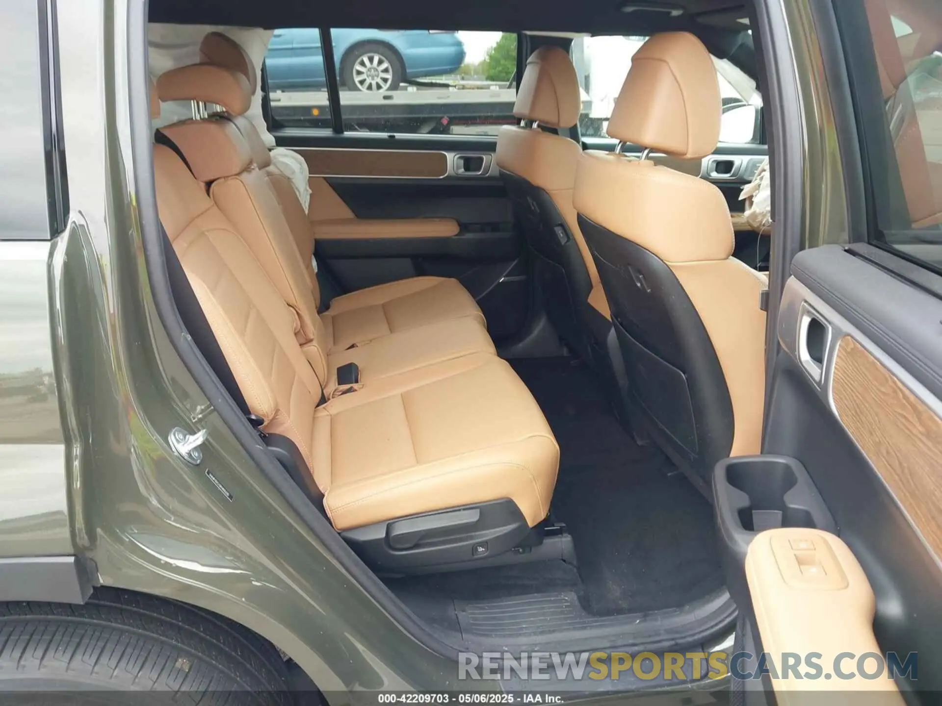 8 fotografías del automóvil dañado 5NMP3DG13RH005220 HYUNDAI SANTA FE HYBRID 2024