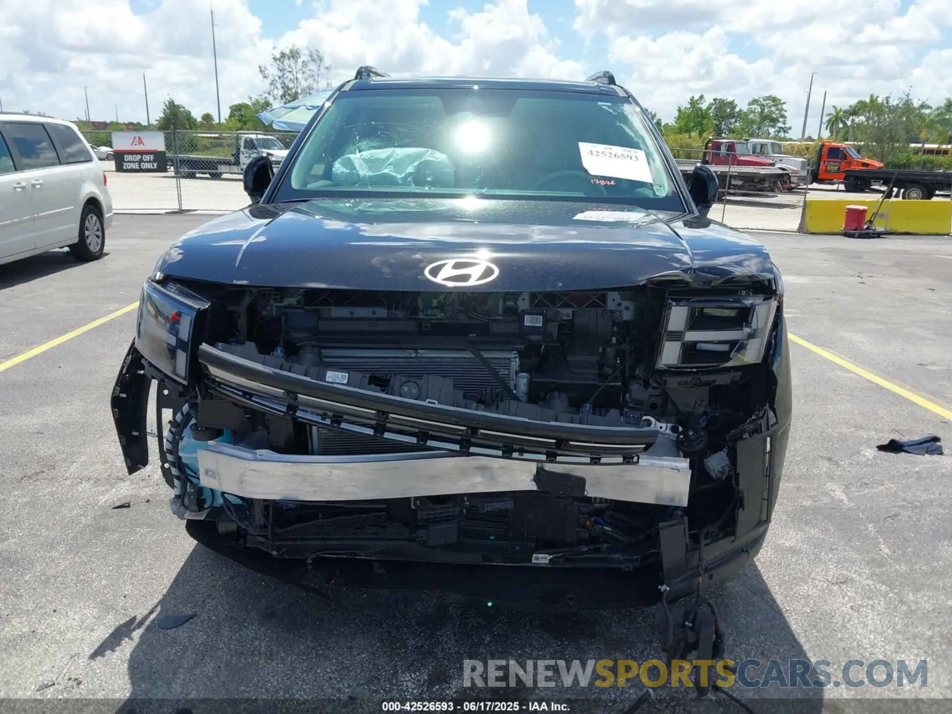 6 fotografías del automóvil dañado 5NMP24G18SH024323 HYUNDAI SANTA FE HYBRID 2025