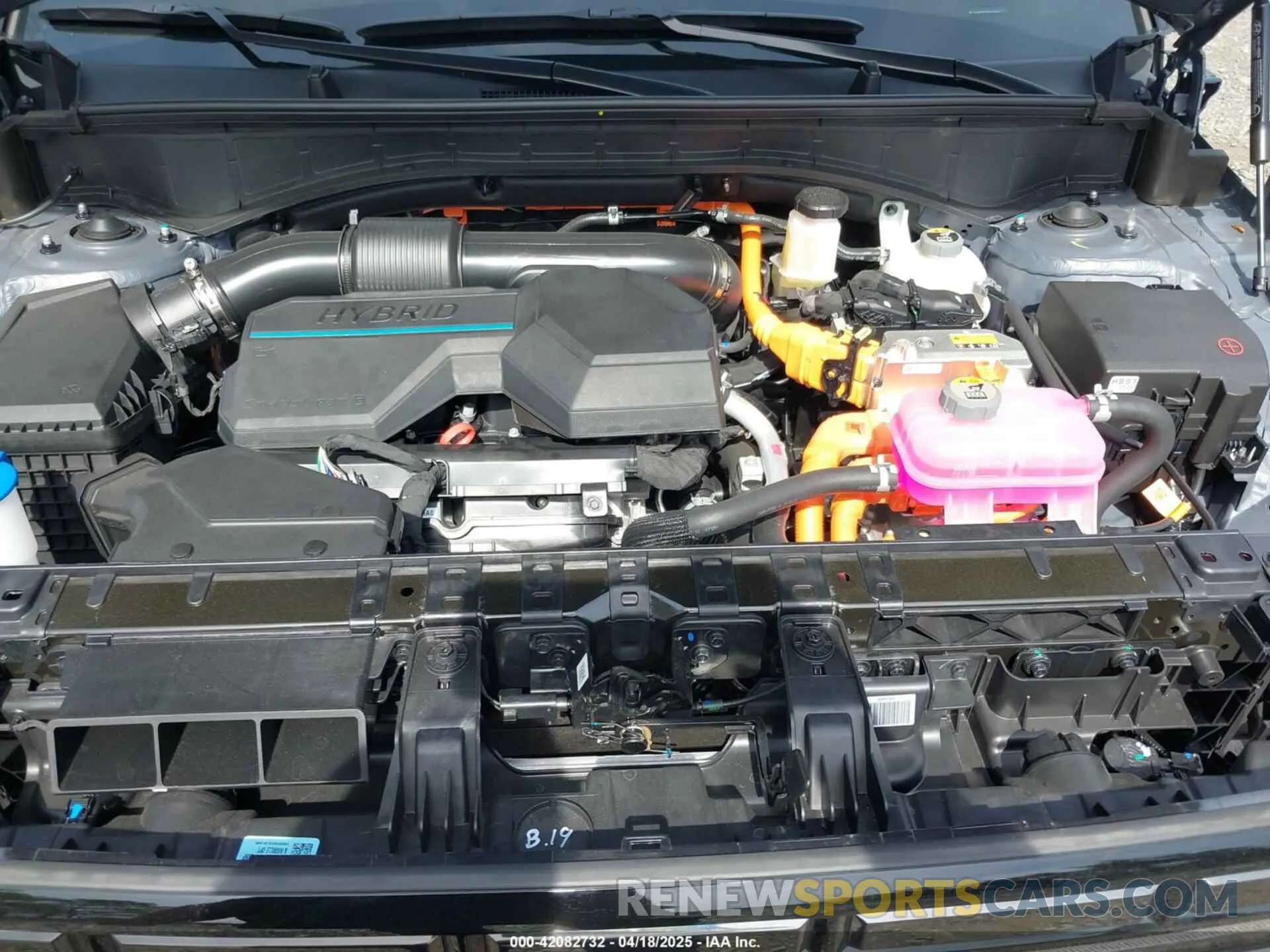 10 fotografías del automóvil dañado 5NMP3DG11SH025844 HYUNDAI SANTA FE HYBRID 2025