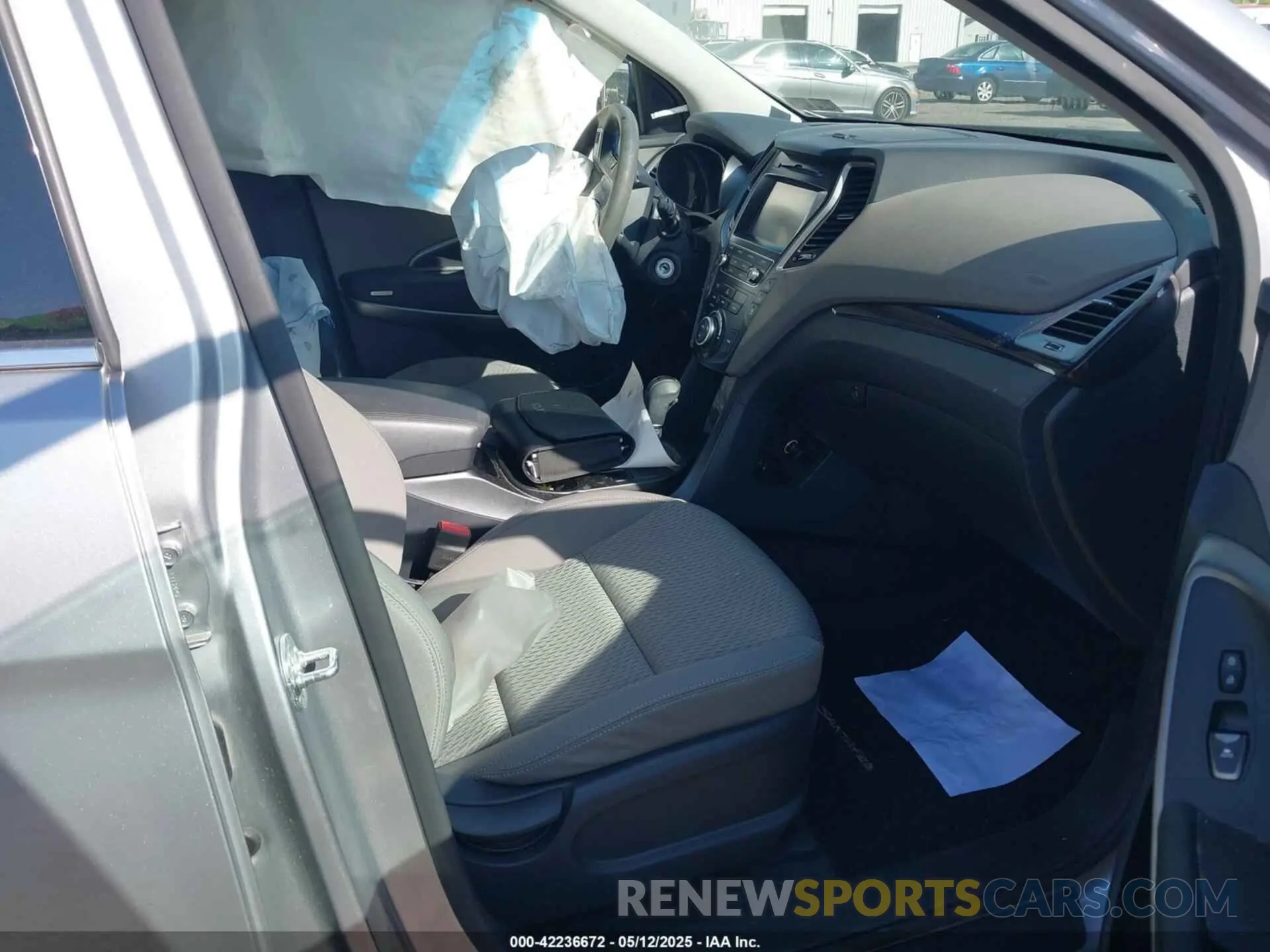 5 fotografías del automóvil dañado KM8SMDHF7KU306763 HYUNDAI SANTA FE XL 2019