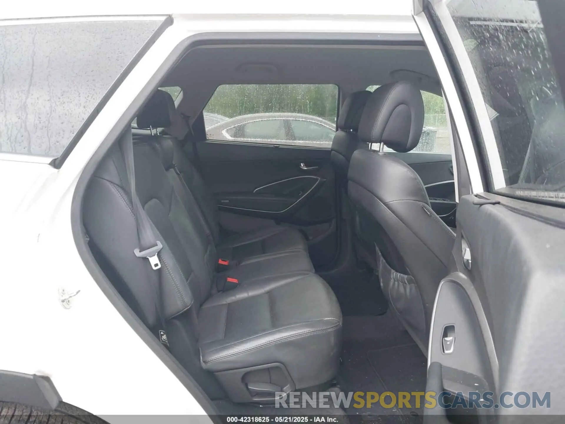 8 fotografías del automóvil dañado KM8SNDHFXKU307497 HYUNDAI SANTA FE XL 2019