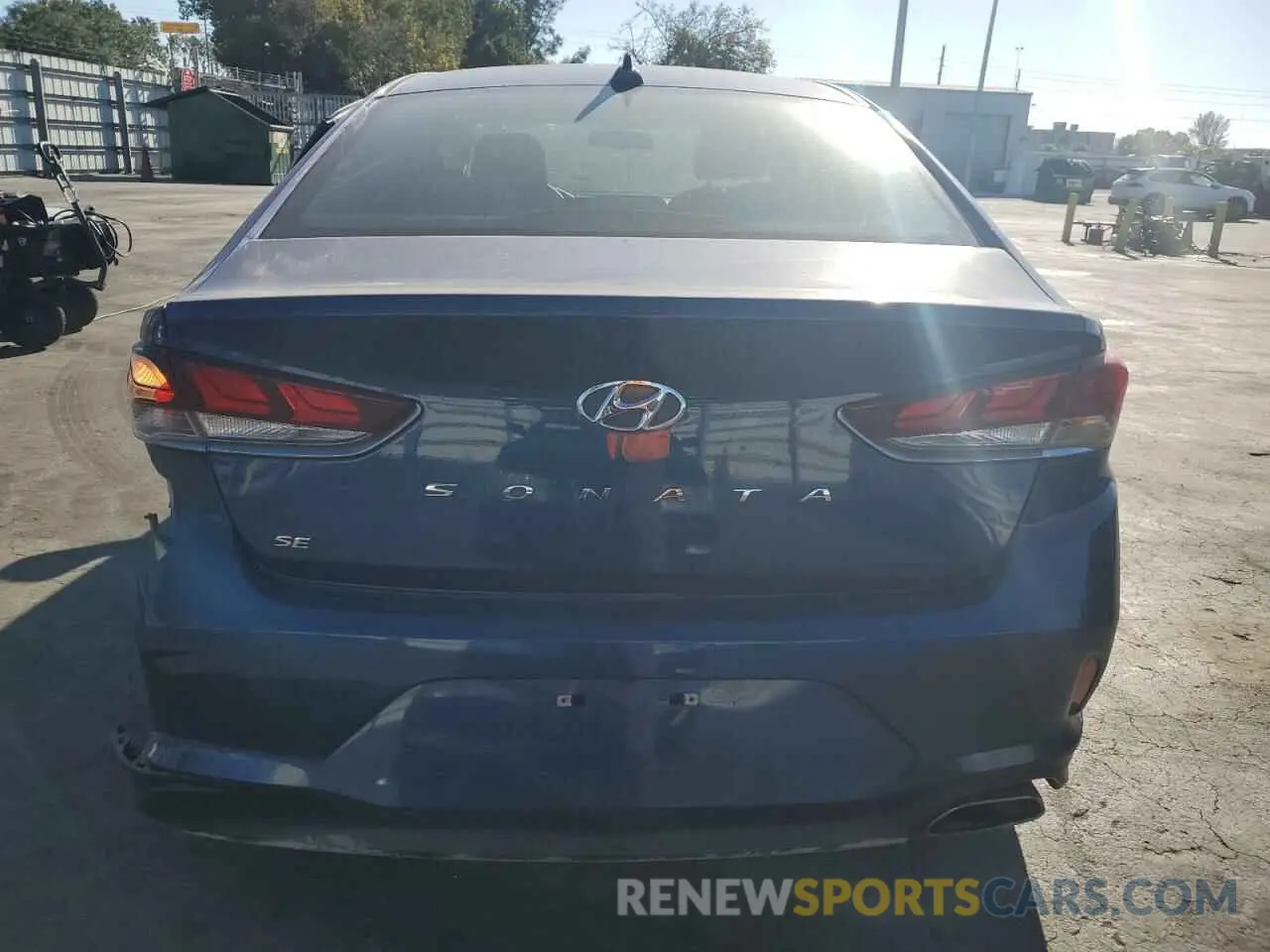 6 fotografías del automóvil dañado 5NPE24AF0KH766214 HYUNDAI SONATA 2019