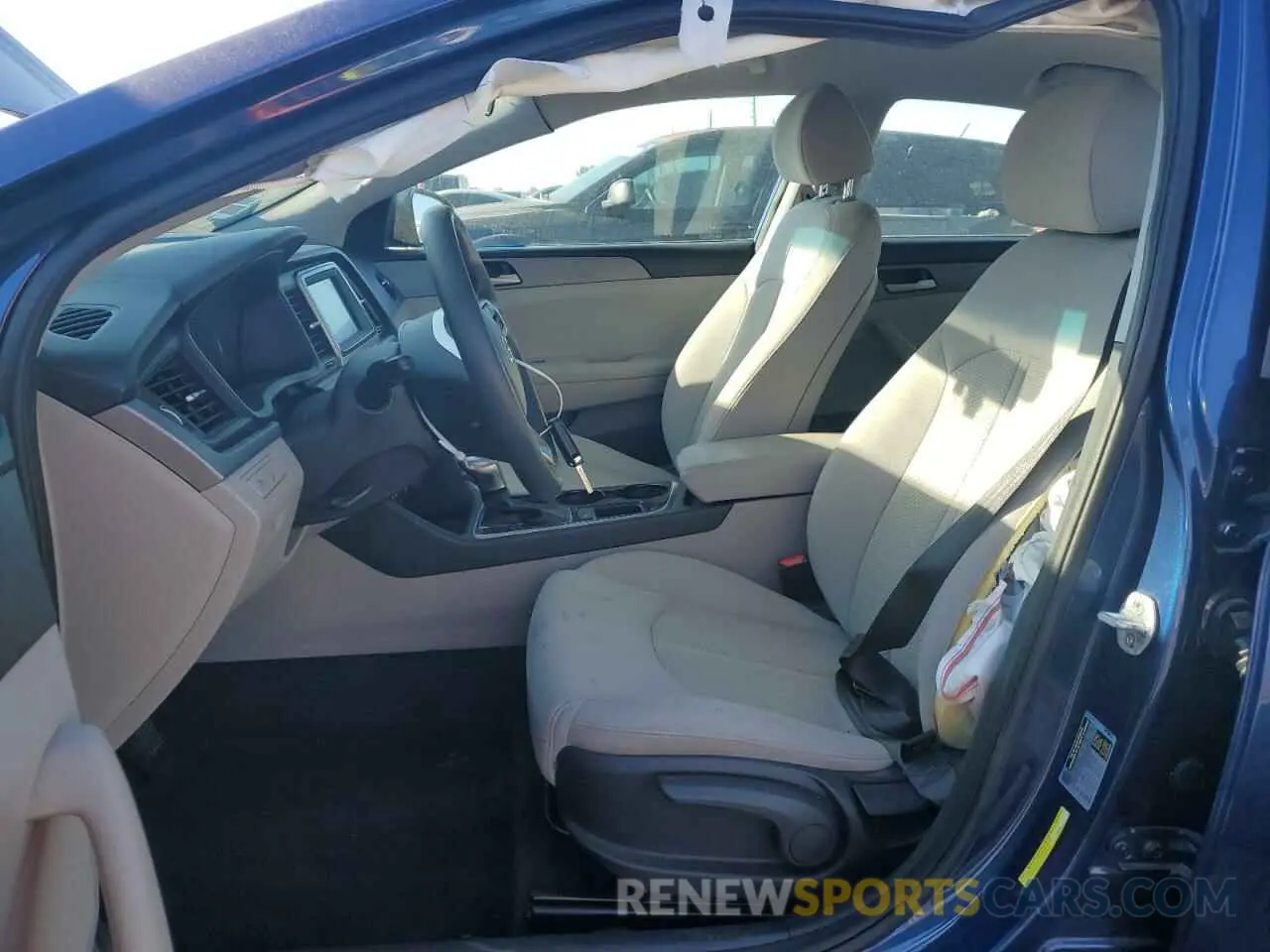7 fotografías del automóvil dañado 5NPE24AF0KH766214 HYUNDAI SONATA 2019