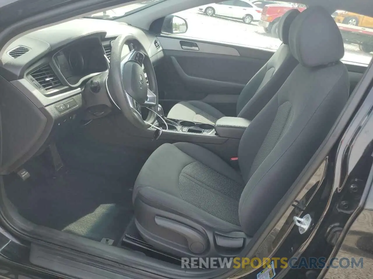 7 fotografías del automóvil dañado 5NPE24AF0KH792540 HYUNDAI SONATA 2019