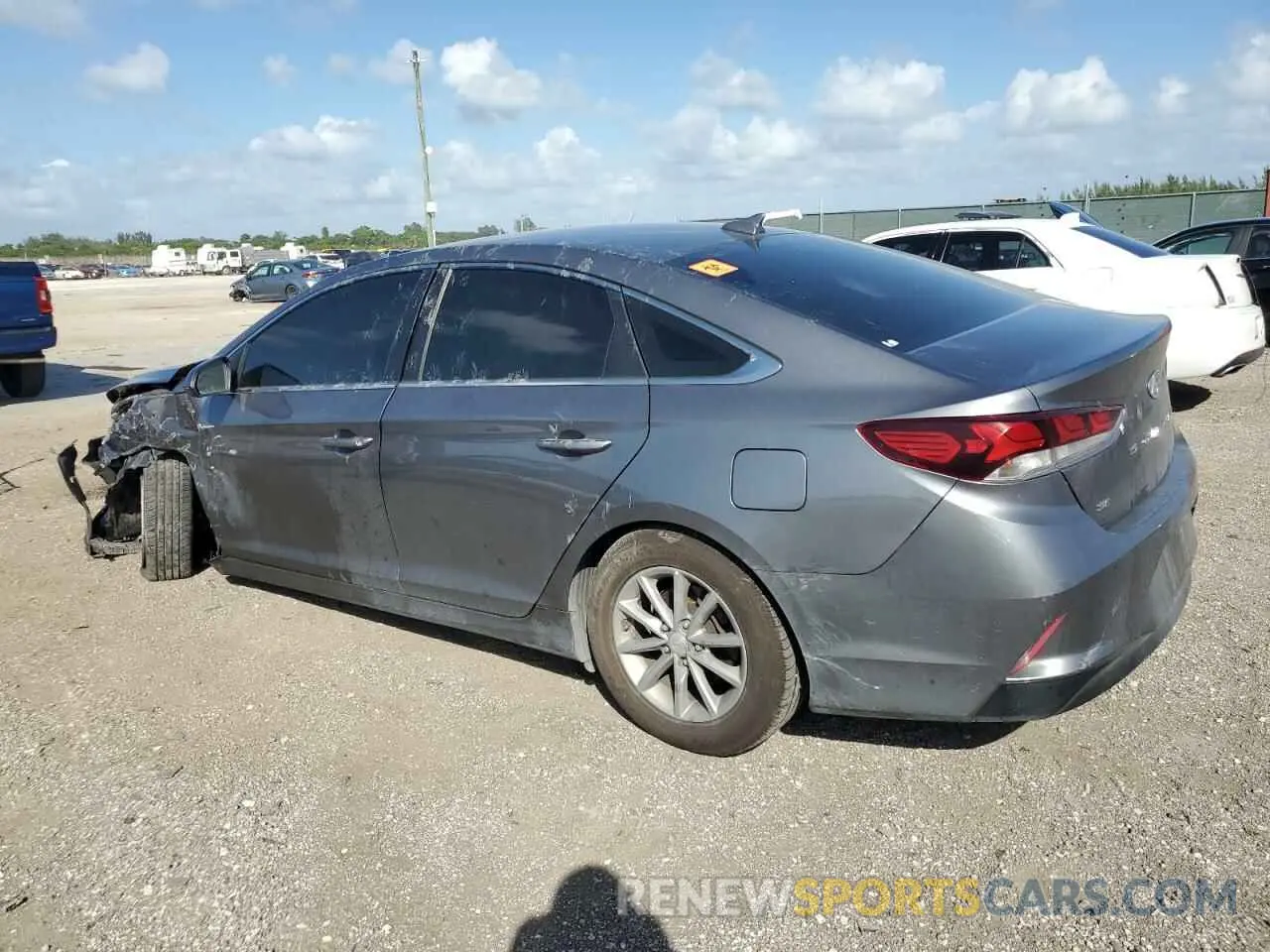2 fotografías del automóvil dañado 5NPE24AF0KH793249 HYUNDAI SONATA 2019