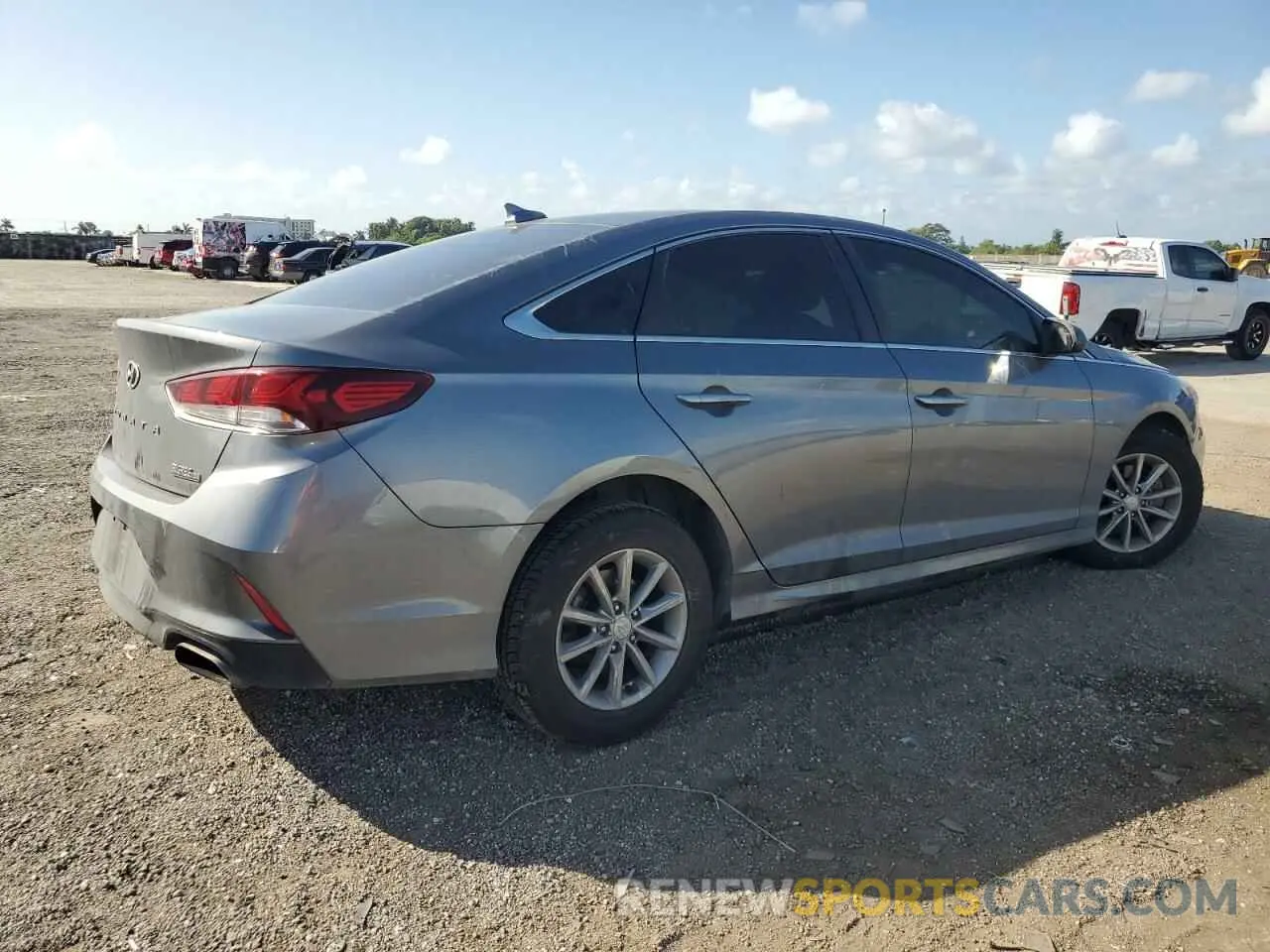 3 fotografías del automóvil dañado 5NPE24AF0KH793249 HYUNDAI SONATA 2019