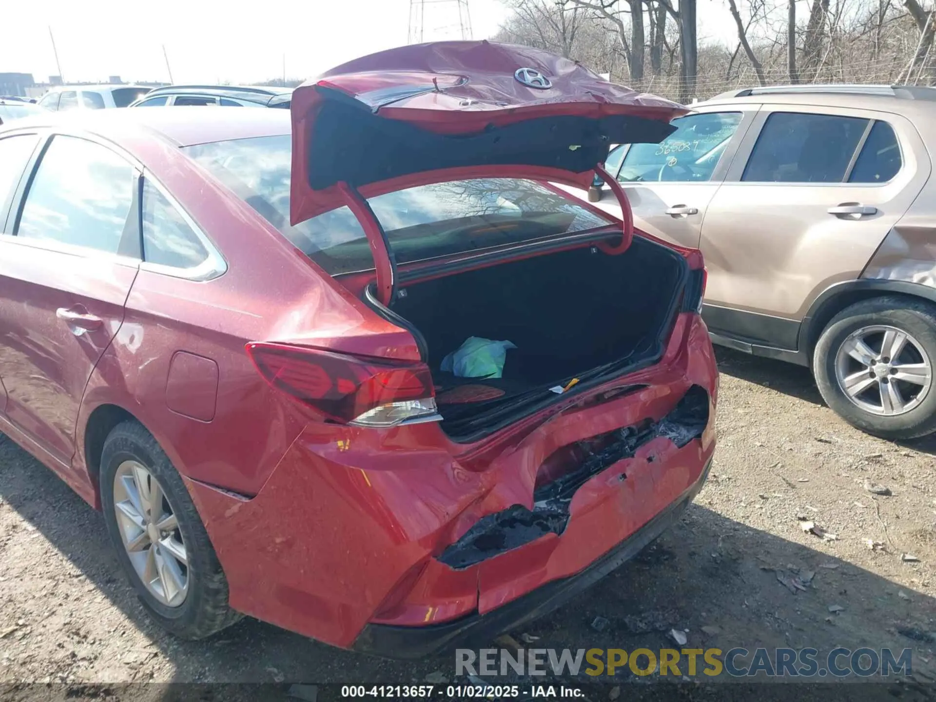 6 fotografías del automóvil dañado 5NPE24AF0KH820482 HYUNDAI SONATA 2019