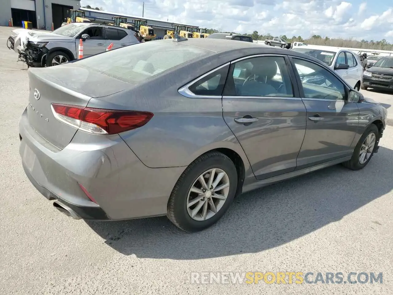 3 fotografías del automóvil dañado 5NPE24AF1KH736980 HYUNDAI SONATA 2019
