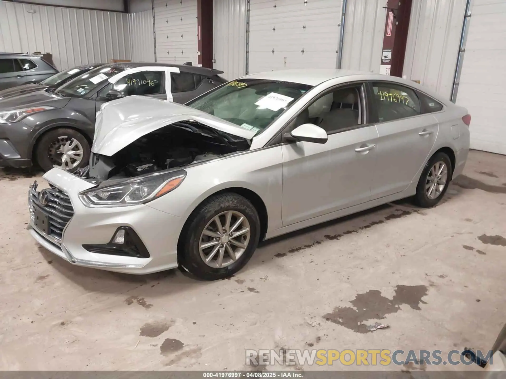 2 fotografías del automóvil dañado 5NPE24AF1KH744982 HYUNDAI SONATA 2019