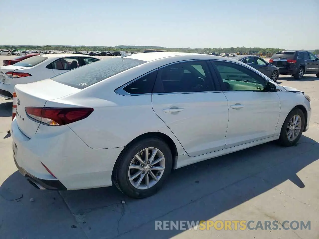 3 fotografías del automóvil dañado 5NPE24AF1KH756470 HYUNDAI SONATA 2019