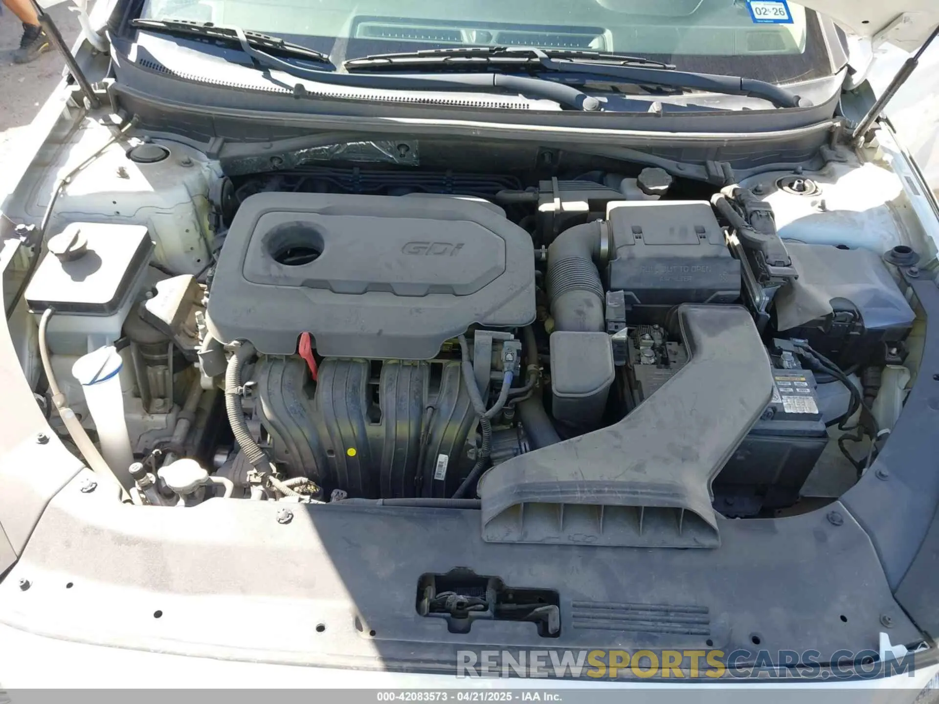 10 fotografías del automóvil dañado 5NPE24AF1KH758736 HYUNDAI SONATA 2019