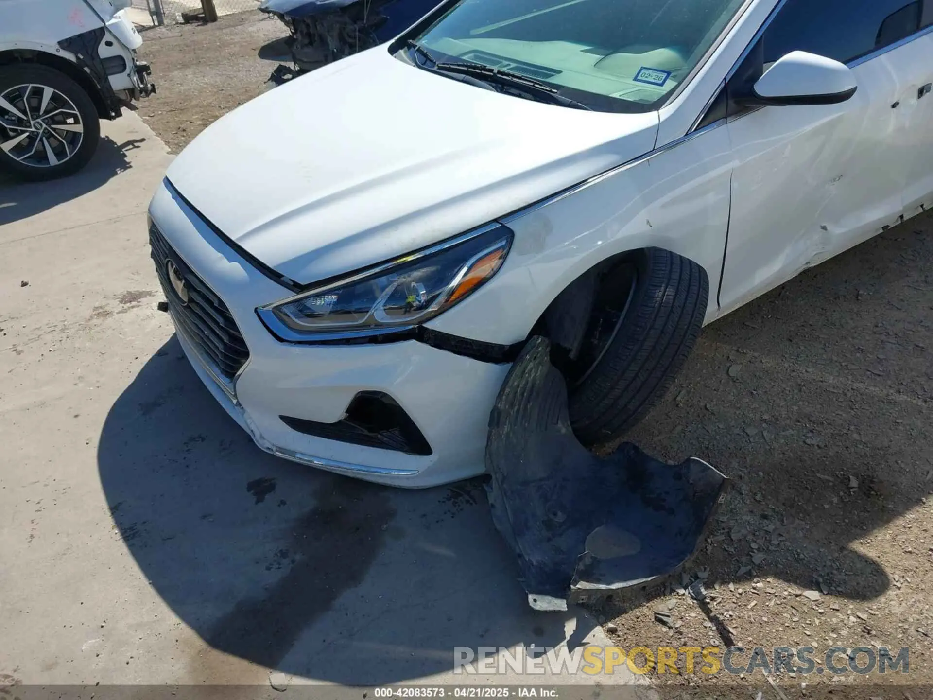 6 fotografías del automóvil dañado 5NPE24AF1KH758736 HYUNDAI SONATA 2019