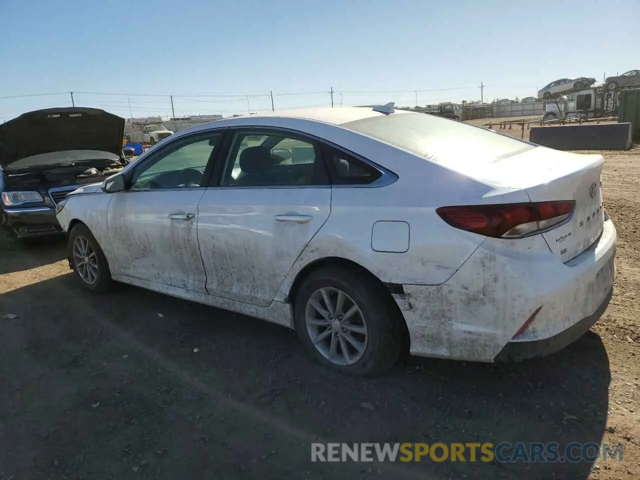 2 fotografías del automóvil dañado 5NPE24AF1KH761359 HYUNDAI SONATA 2019