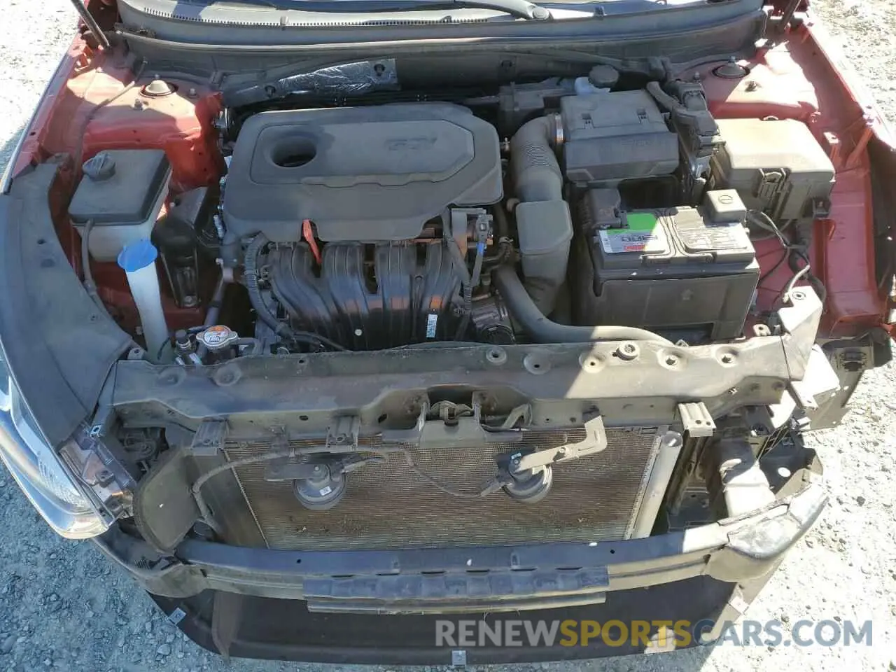 11 fotografías del automóvil dañado 5NPE24AF1KH800371 HYUNDAI SONATA 2019