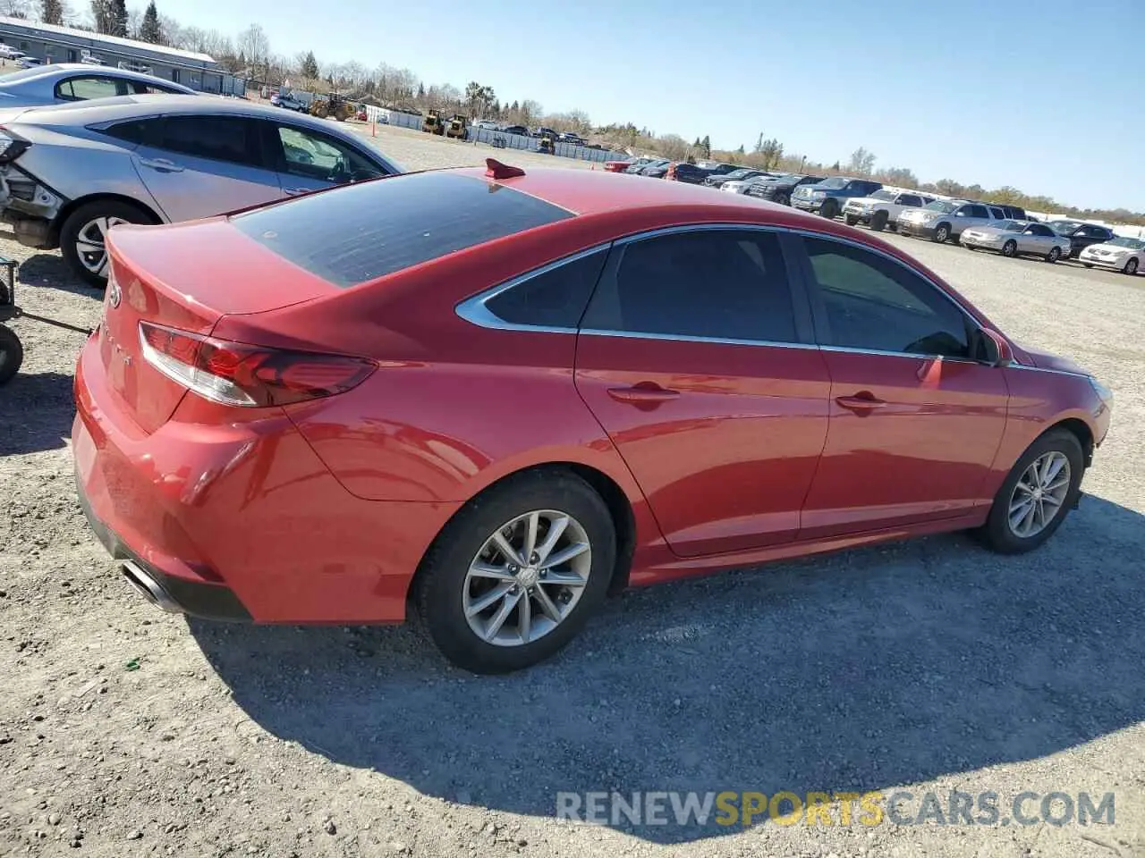 3 fotografías del automóvil dañado 5NPE24AF1KH800371 HYUNDAI SONATA 2019