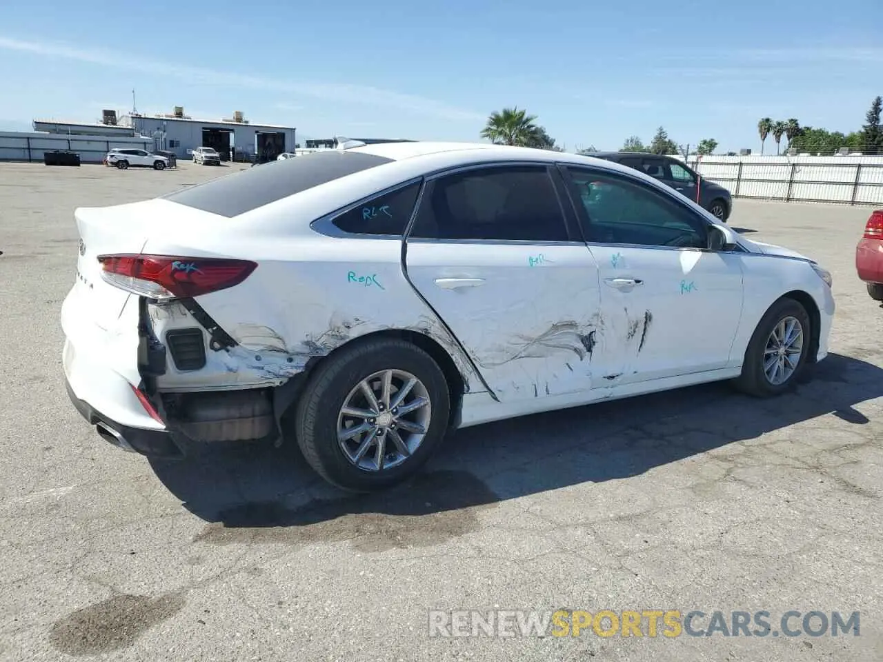 3 fotografías del automóvil dañado 5NPE24AF1KH818045 HYUNDAI SONATA 2019