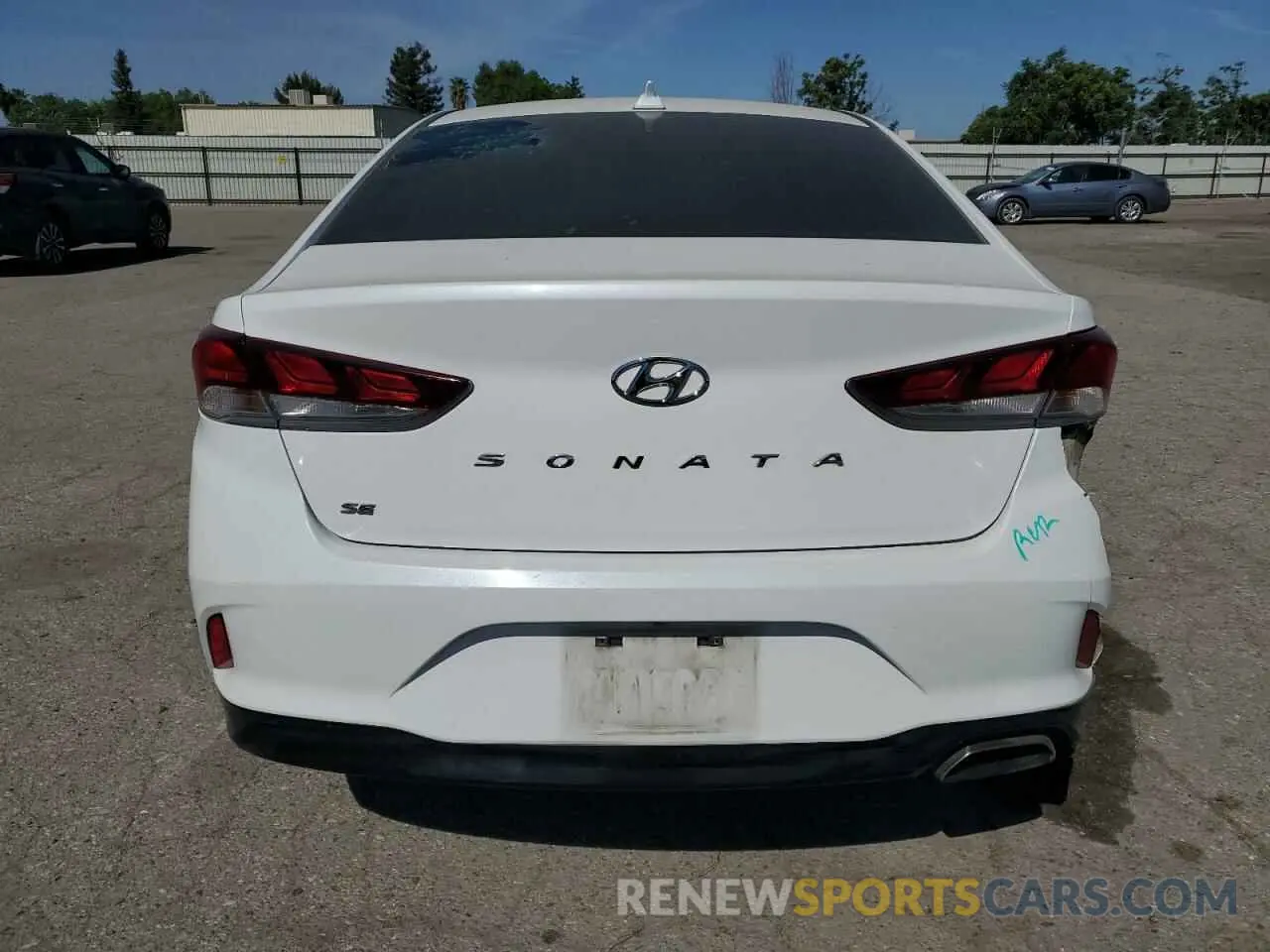 6 fotografías del automóvil dañado 5NPE24AF1KH818045 HYUNDAI SONATA 2019