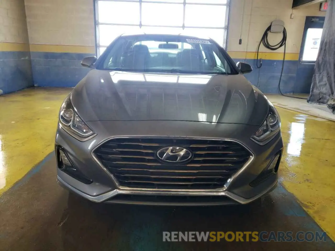 5 fotografías del automóvil dañado 5NPE24AF2KH740472 HYUNDAI SONATA 2019